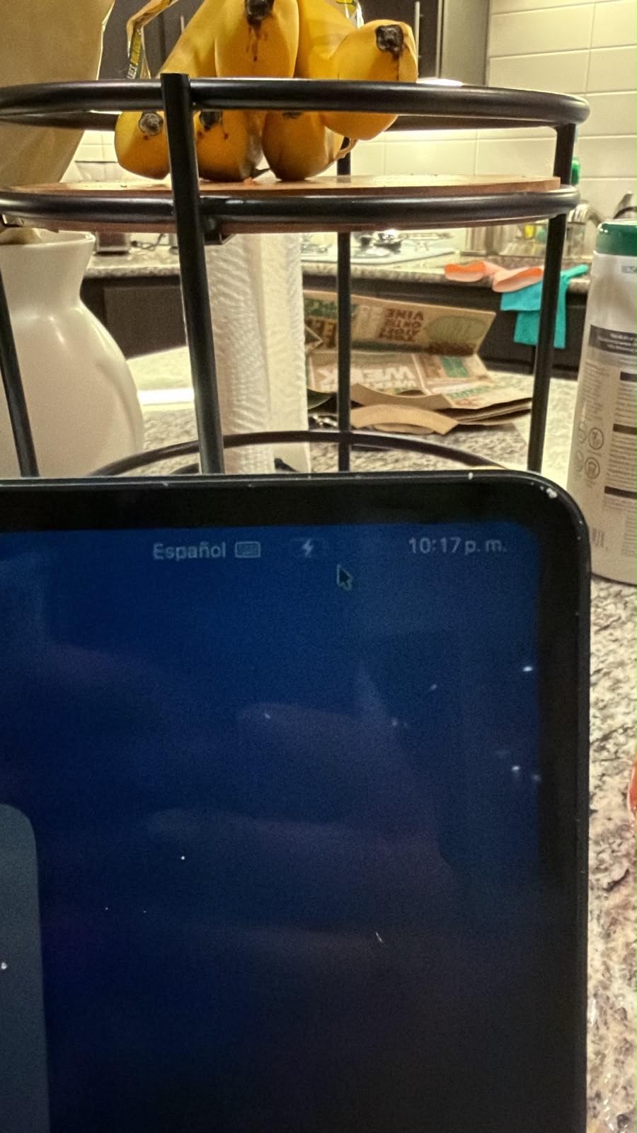 Apple 2025 MacBook Air with Apple M4 Chip 13-inch, 16GB Unified Memory, 256GB SSD Storage Midnight (Renewed) customer photo 2