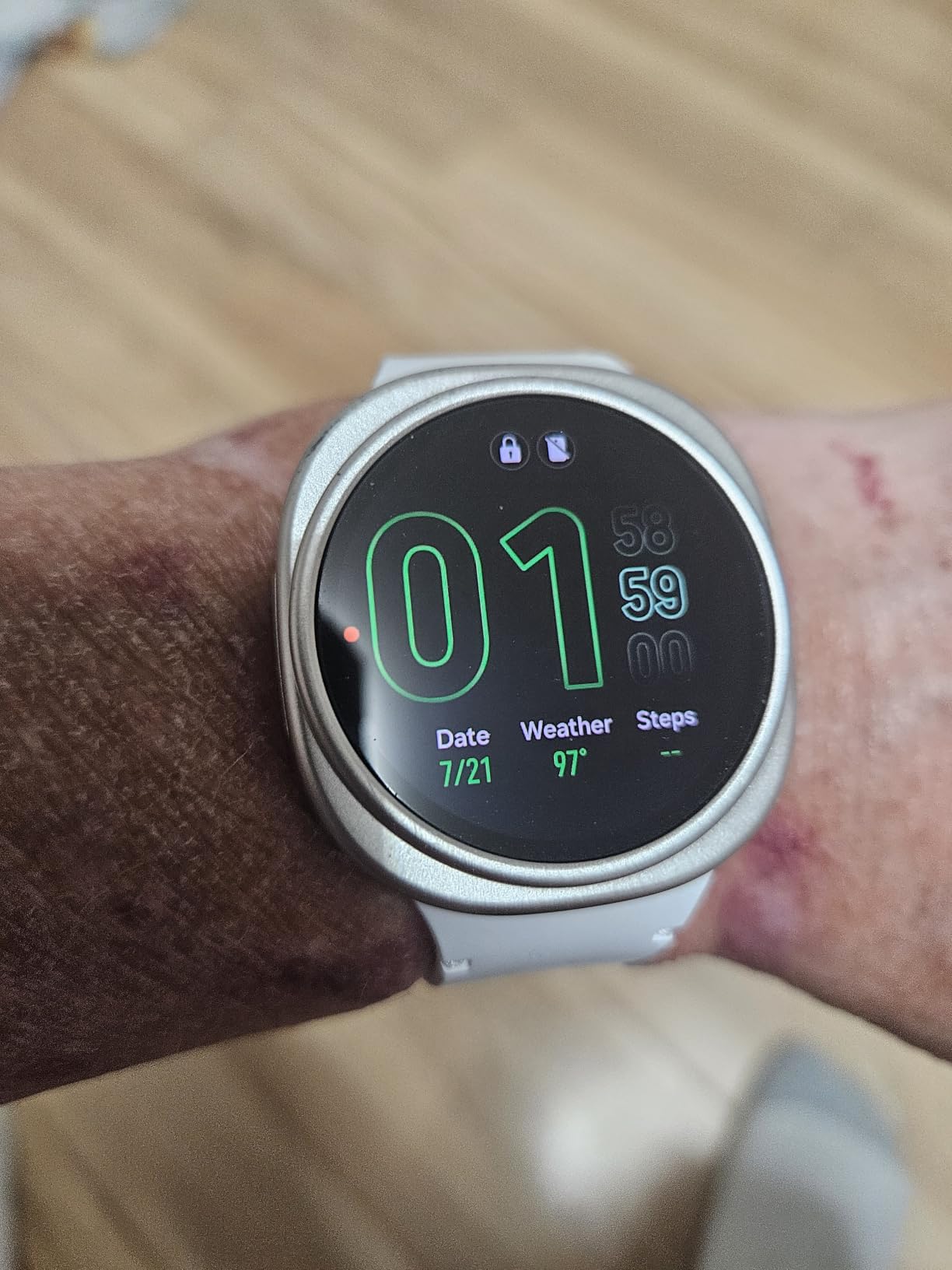 Samsung Galaxy Watch 8 (2025), Graphite, 44mm, Bluetooth Smartwatch | Cushion Design, Fitness Tracker, Sleep and Running Coach, Energy Score, Heart Rate Tracking [US Version, 2 Yr Warranty] customer photo 2