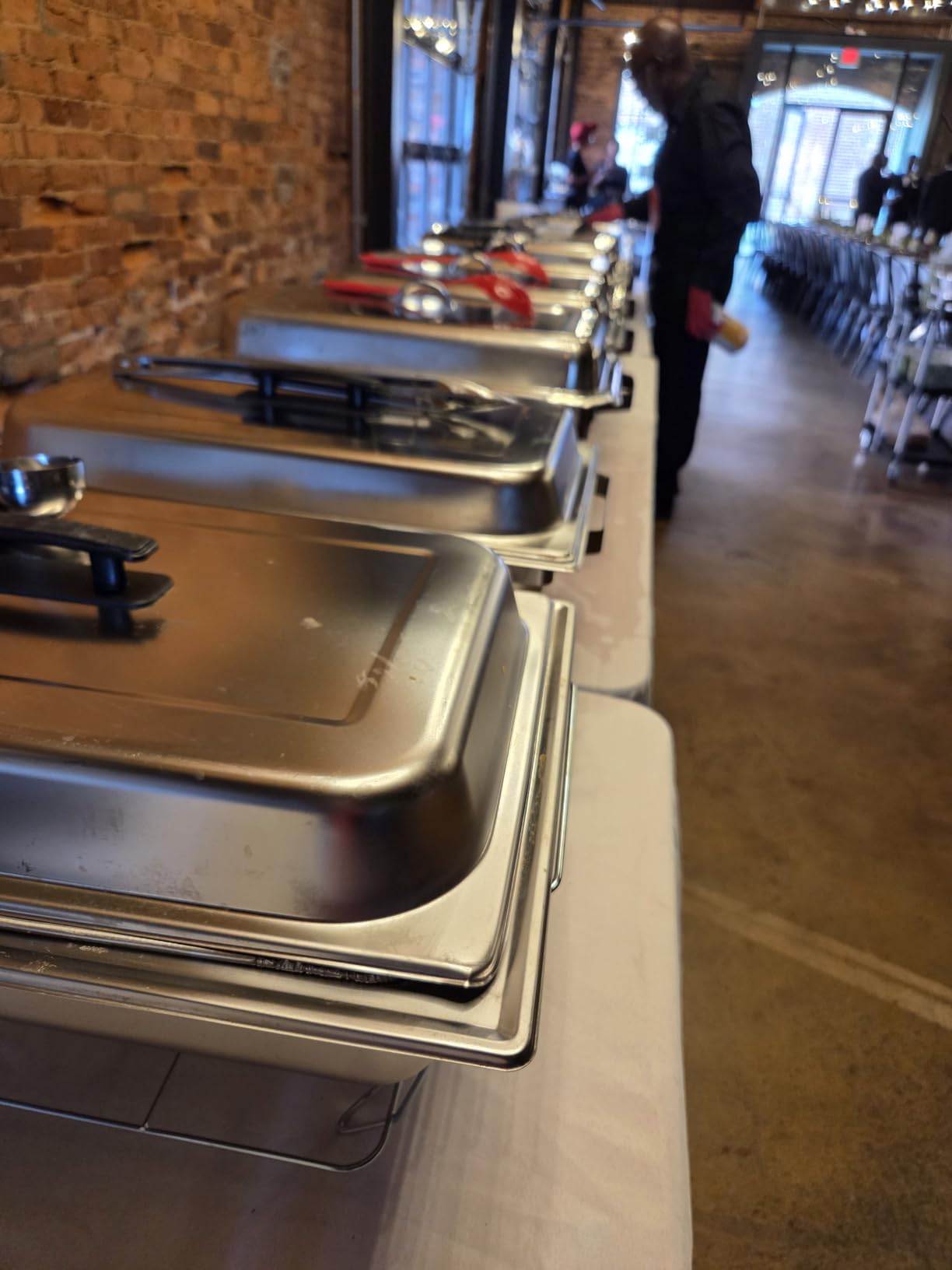 Chafing Dishes for Buffet 4 Pack, 11QT Square [Large Size and Sturdy] Stainless Steel Food Warmers for Parties Buffet [Elegant Gold and Silver Colors] Catering Supplies Buffet Display customer photo 1
