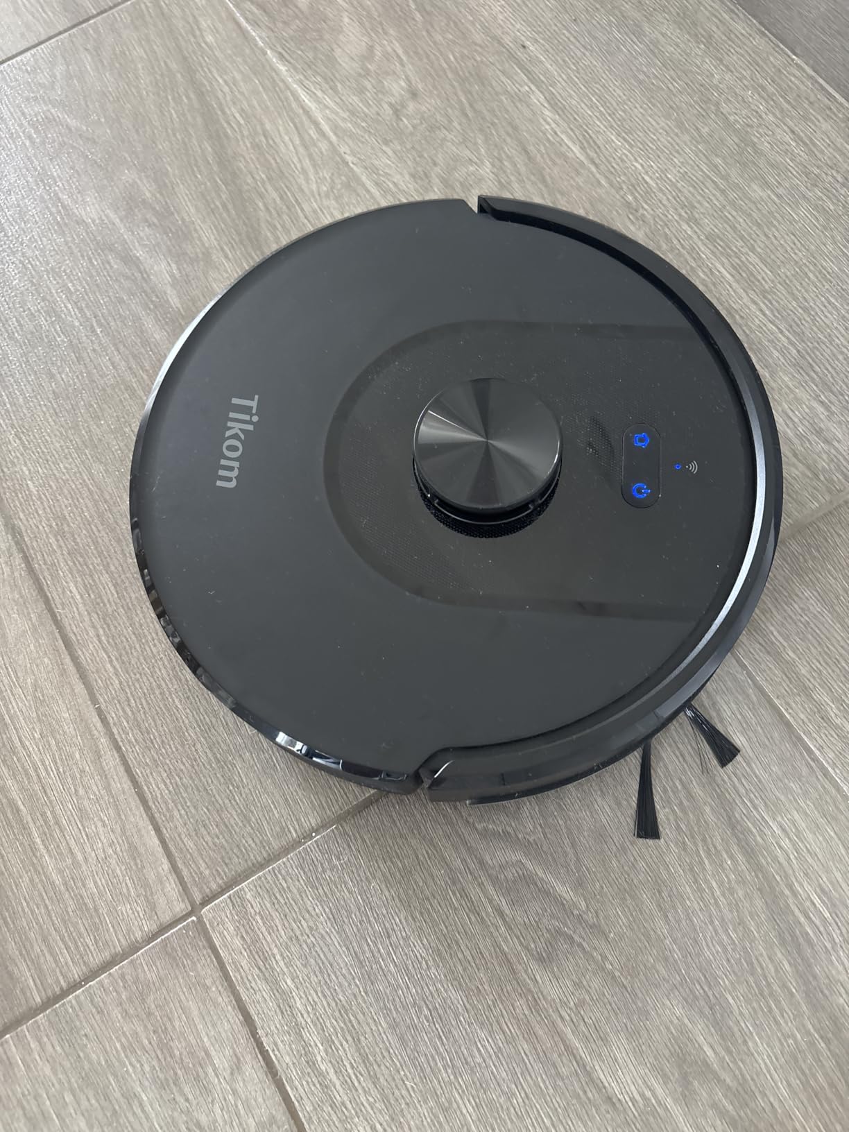 Tikom Robot Vacuum and Mop Combo, 6000Pa Automatic Robotic Vacuum Cleaner, Smart Mapping, 150 Min Max, Ideal for Pet Hair, Hardfloors, Carpets, Home (L8000 Pro) customer photo 1