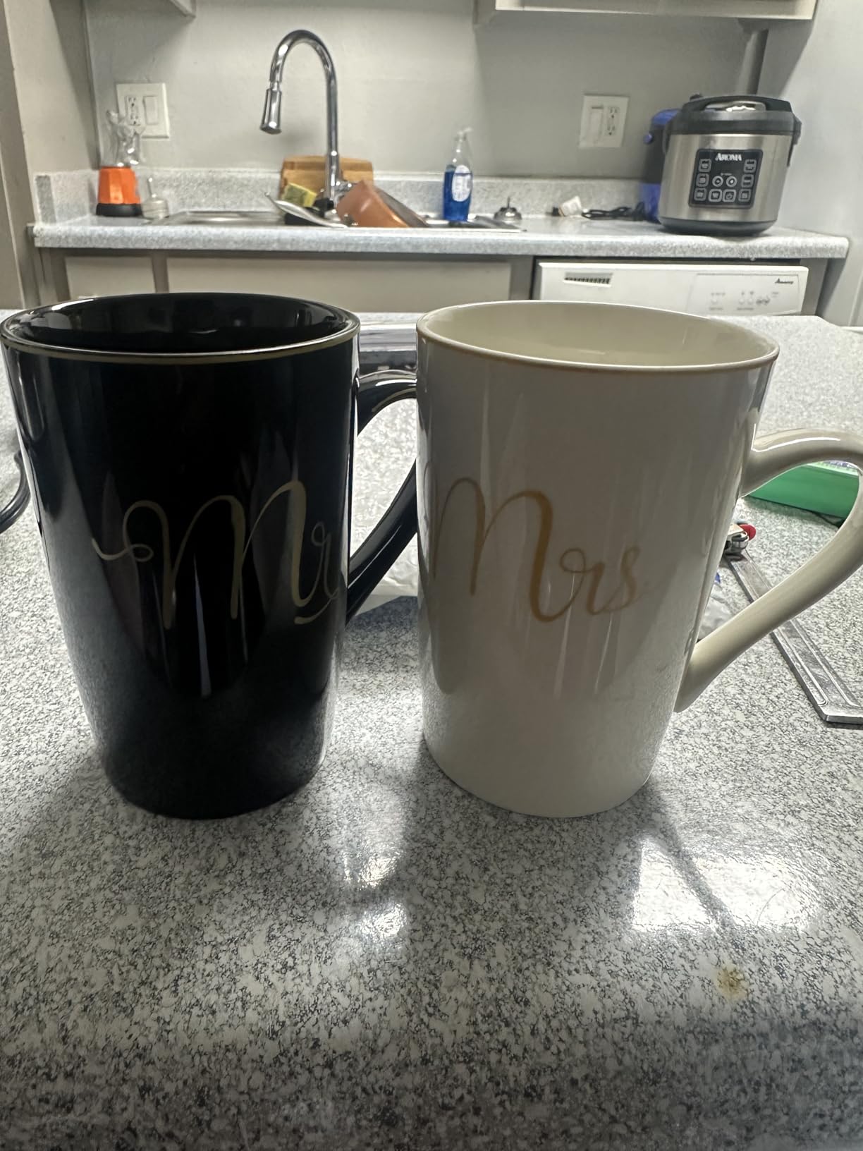 Wedding Gifts for Couples 2026 Bridal Shower Gift for Bride To Be Engagement Gifts for Couples Newlyweds His and Hers Mr and Mrs Gift for Anniversary Marriage Matching Couple Stuff Basket with Aprons customer photo 2