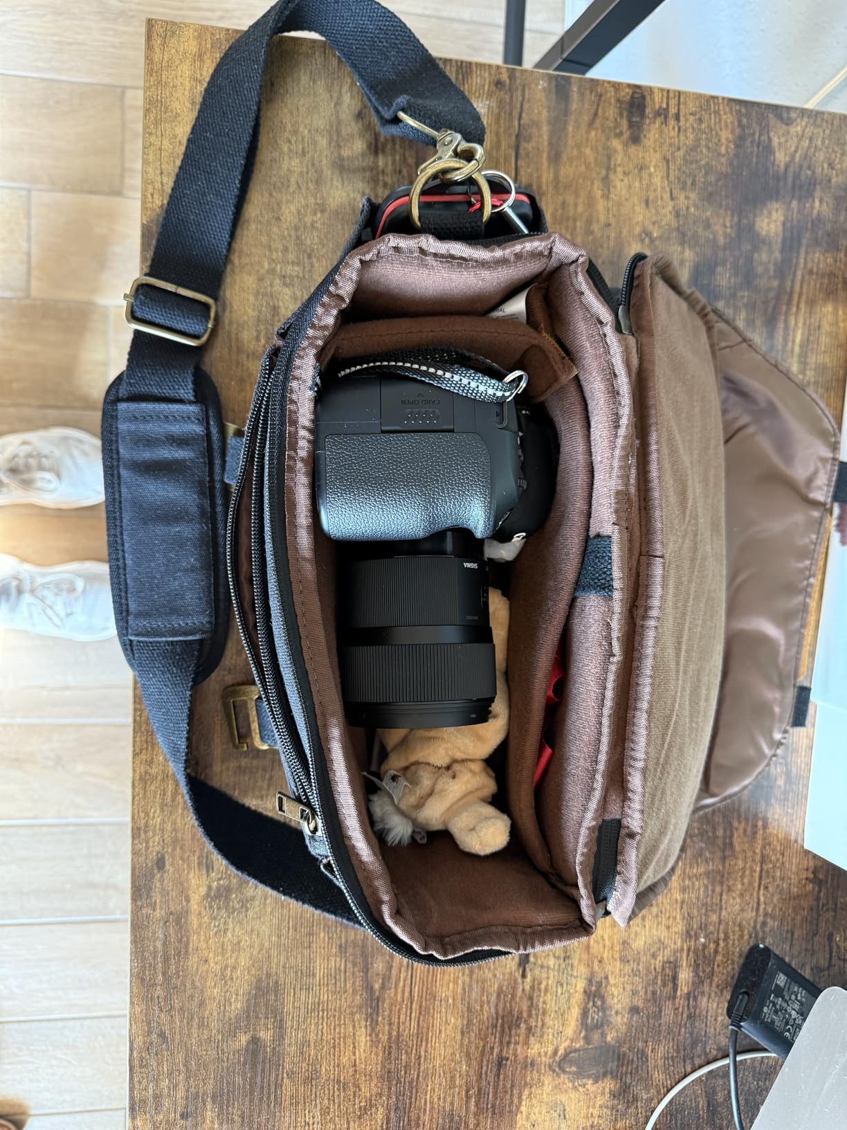 SMRITI Canvas DSLR Camera Bag, Camera Messenger Bag for Photographers,Travel Waterproof Shoulder Camera Case for Men Women (Brown) customer photo 1
