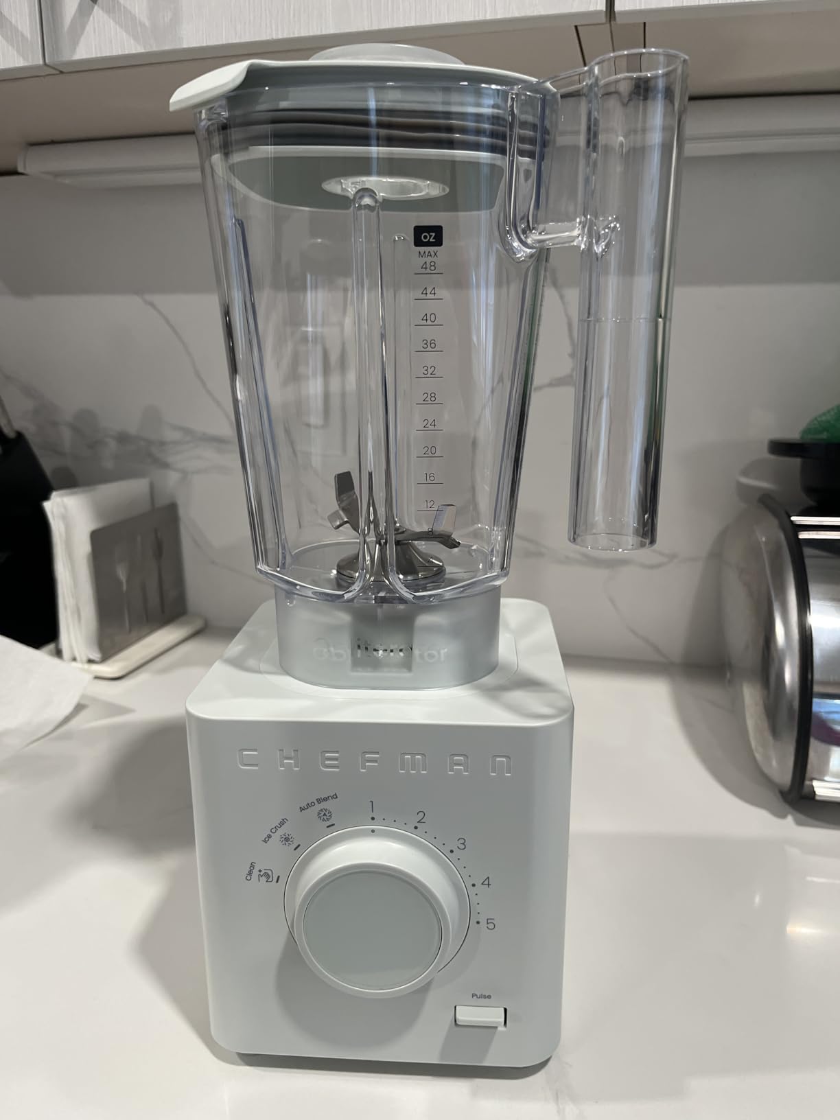 Chefman Obliterator 48 oz Countertop Blender for Smoothies customer photo 2