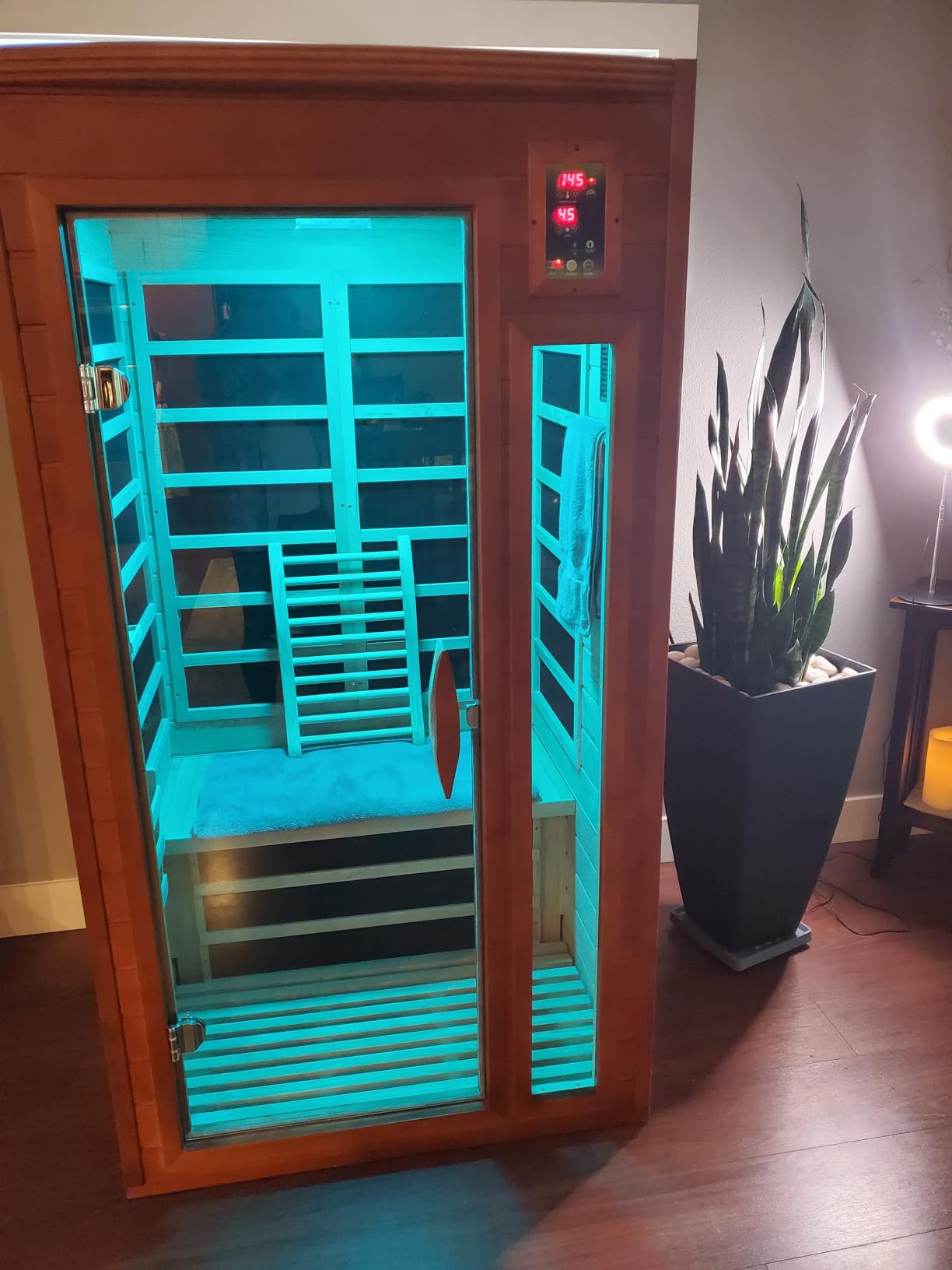 DYNAMIC SAUNAS Elite 1 Person Compact Ultra Low EMF FAR Infrared Sauna with Red Light Therapy & Bluetooth Speakers - Personal Indoor for Home & Gym customer photo 1