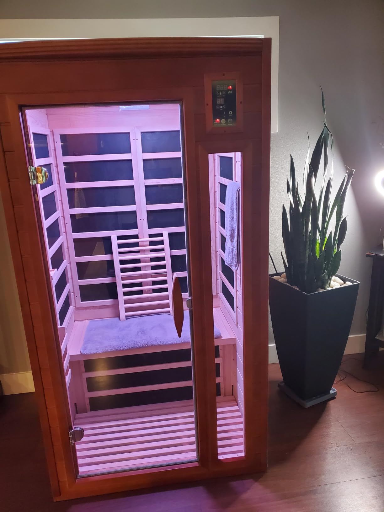 DYNAMIC SAUNAS Elite 1 Person Compact Ultra Low EMF FAR Infrared Sauna with Red Light Therapy & Bluetooth Speakers - Personal Indoor for Home & Gym customer photo 2