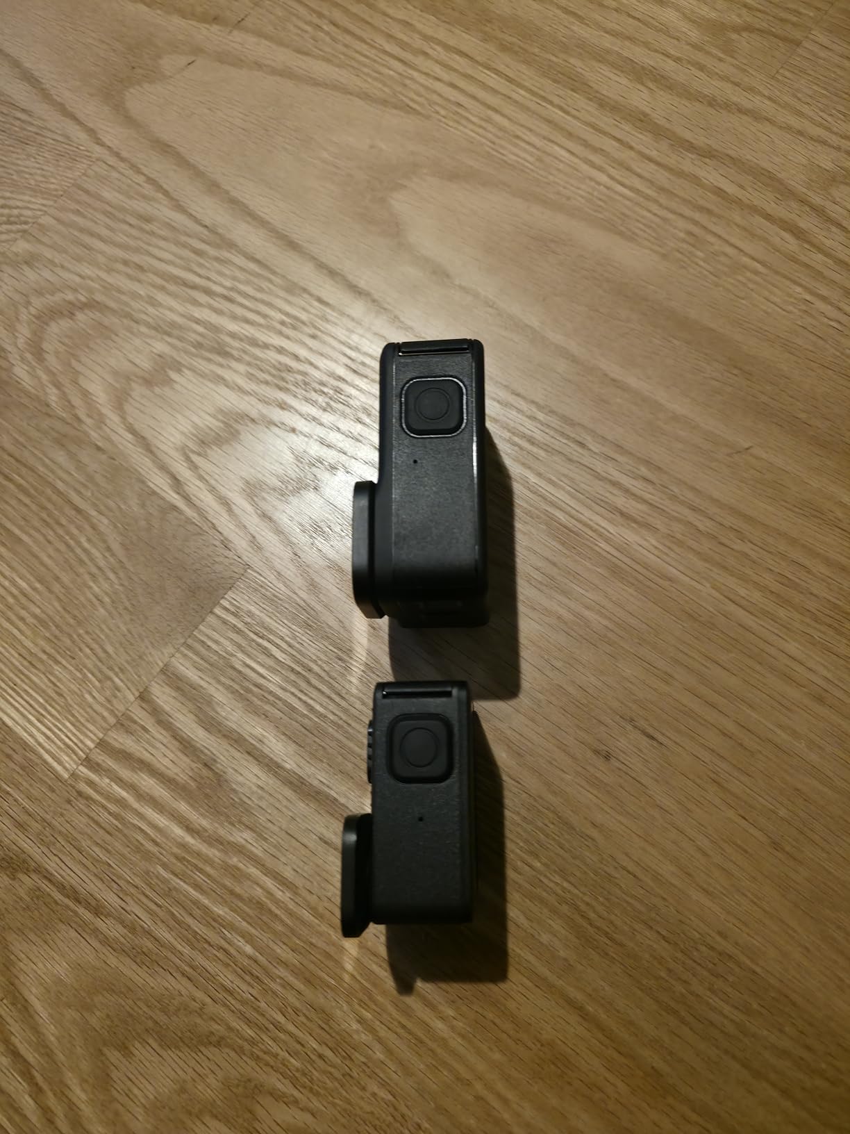 GoPro LIT Hero - Lightweight, Compact, Waterproof Action Camera with Built-in Light, 4K60 Ultra HD Video customer photo 2