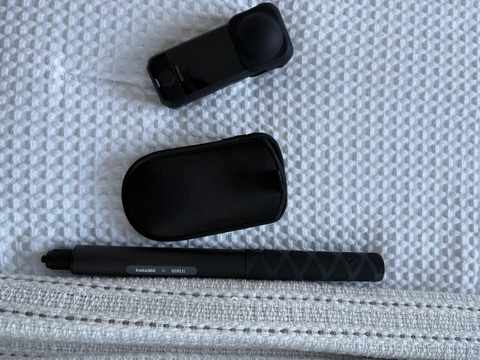 Insta360 X4 Air - Lightweight 165g 8K 360 Camera, Invisible Selfie Stick Effect, Replaceable Lenses, Shoot First & Frame Later, Built-in Wind Guard, FlowState Stabilization, AI-Powered App customer photo 2