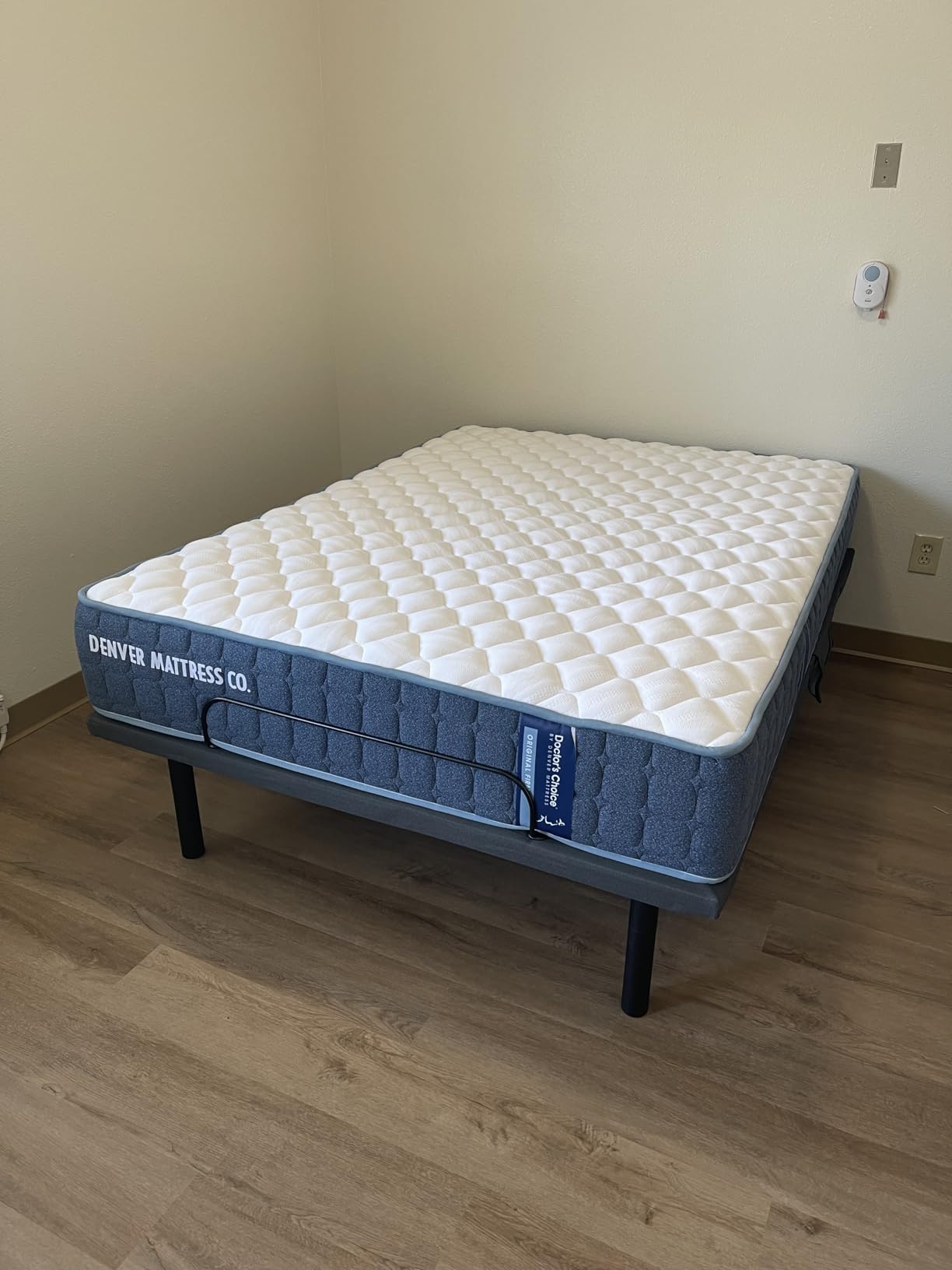 Marsail NS0 Split King Adjustable Bed Base, Smart Dual Motor Frame, Zero Gravity, Anti-Snore, Wireless Remote, 4 USB Ports & Under Bed Lighting, Quick 3-Min Setup customer photo 1