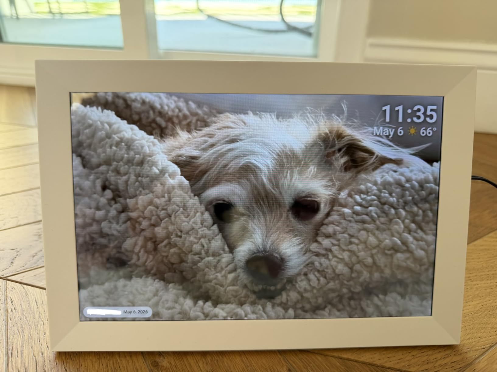 LeaMea Digital Picture Frame 1280x800 HD IPS Touch Screen 32GB Frameo 10.1 Inch Smart WiFi Digital Photo Frame Auto-Rotate Wall Mount Gifts for Christmas Valentine Mother Father Day customer photo 1