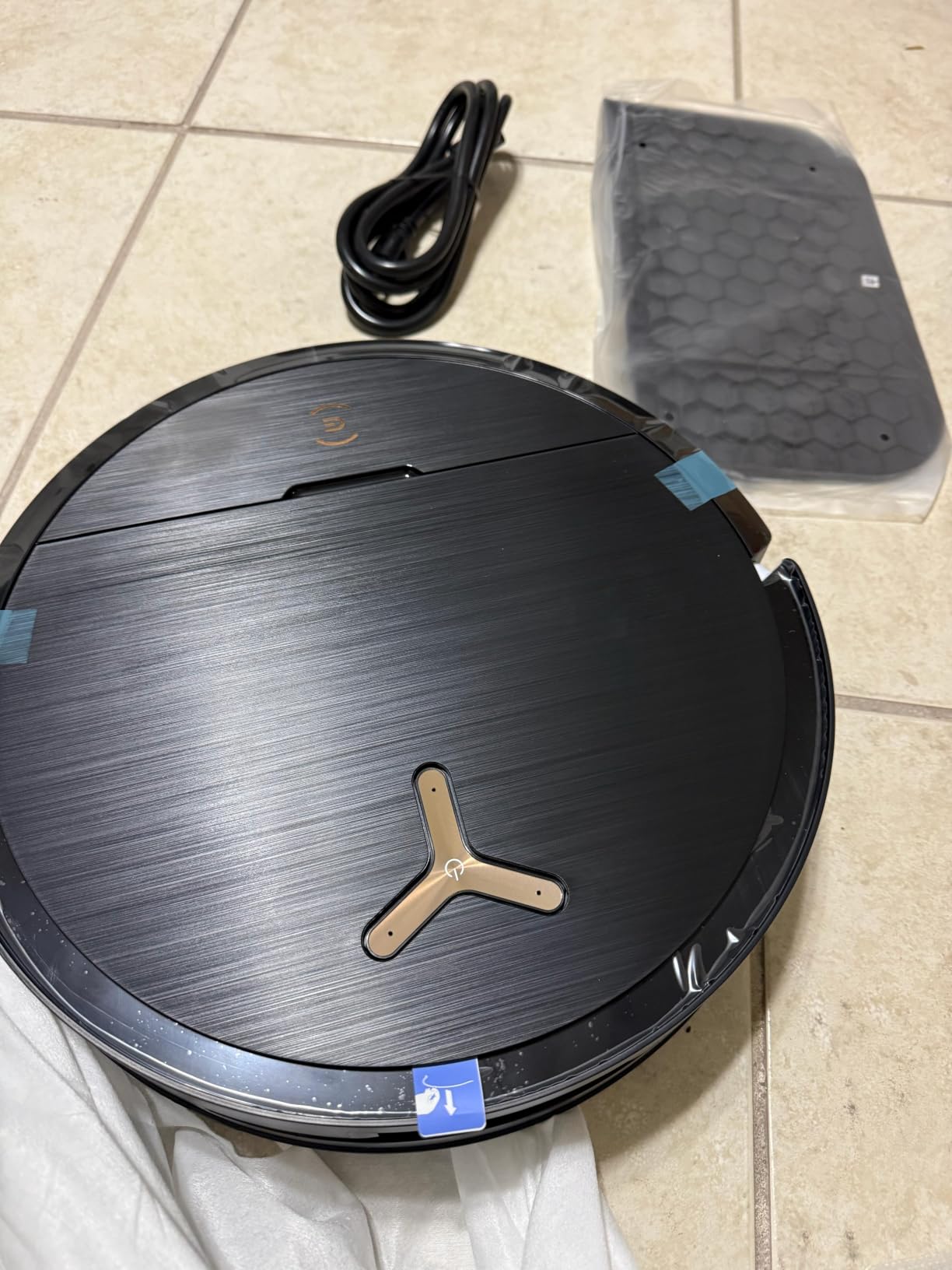 ECOVACS DEEBOT X9 PRO Omni Robot Vacuum and Mop, 16,800Pa Suction, Instant Roller Mop, ZeroTangle 3.0, Auto Mop Lift, AI Navigation, Self-Empty Station, Perfect for Pet Hair, Carpets & Hard Floors customer photo 1