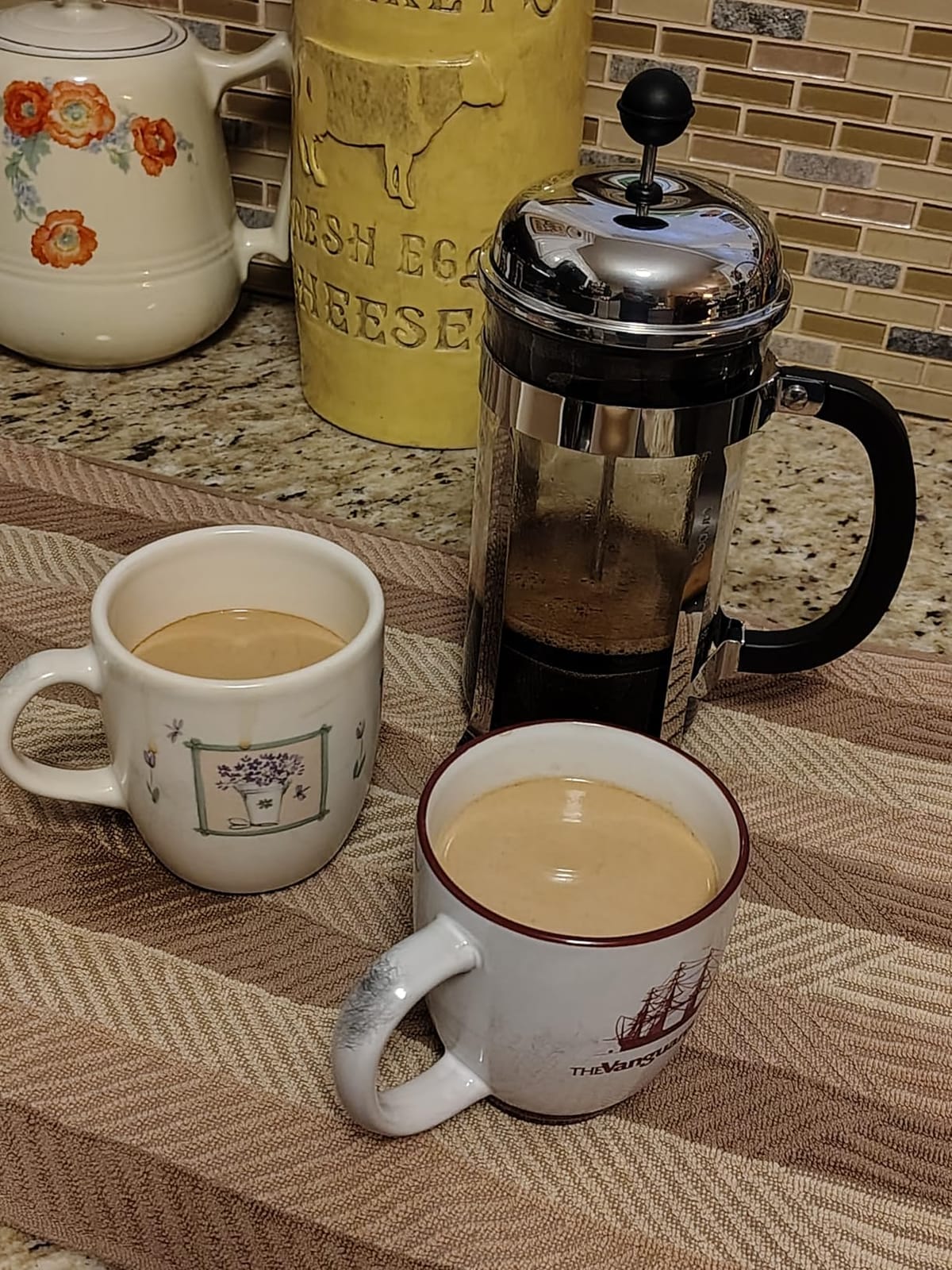 Bodum 34oz Chambord French Press Coffee Maker, High-Heat Borosilicate Glass, Polished Stainless Steel – Made in Portugal customer photo 2