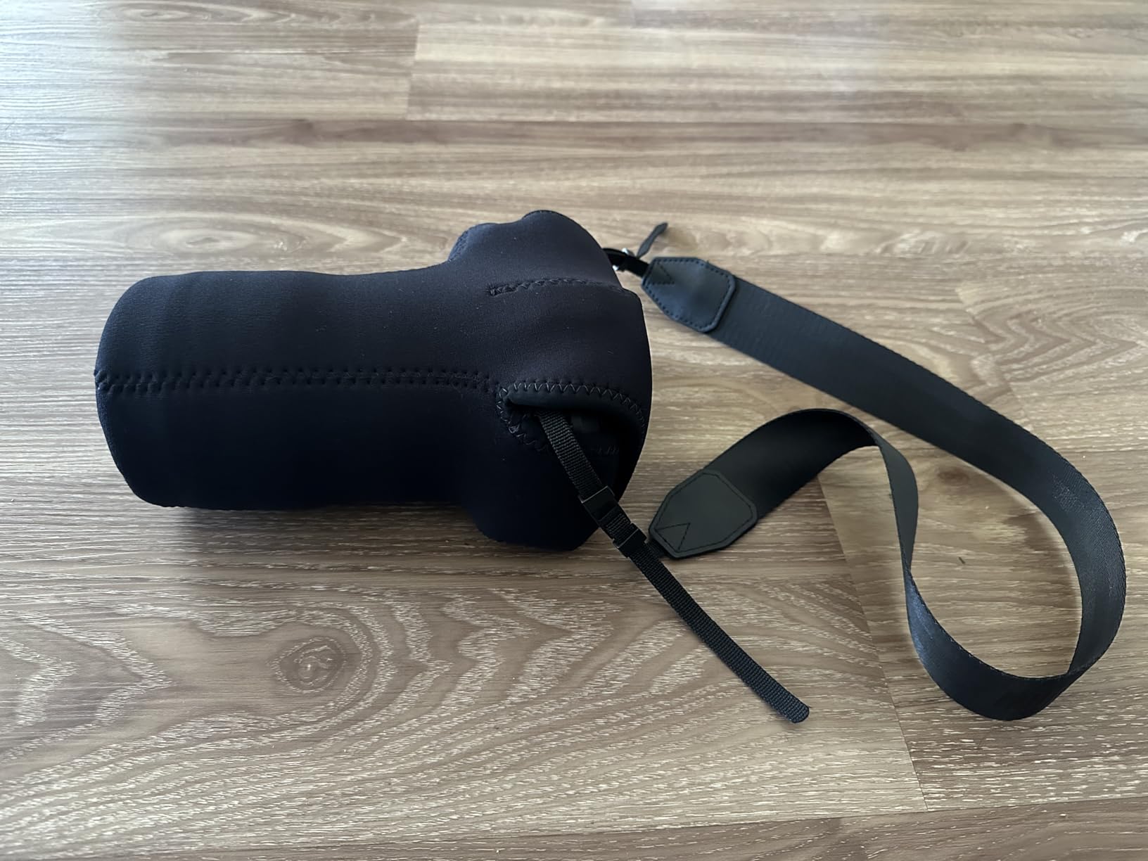OP/TECH USA Soft Pouch - Compact digital camera case, lightweight accessories pouch, sleek neoprene sleeve for DSLR - D-SLR Zoom (Black) customer photo 2