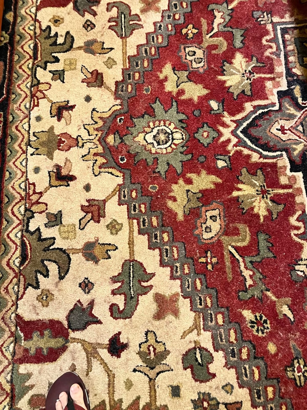SAFAVIEH Area Rug 5x8 - Heritage Collection - Red, Handmade Wool, Traditional Oriental Medallion Design (HG625A) customer photo 1