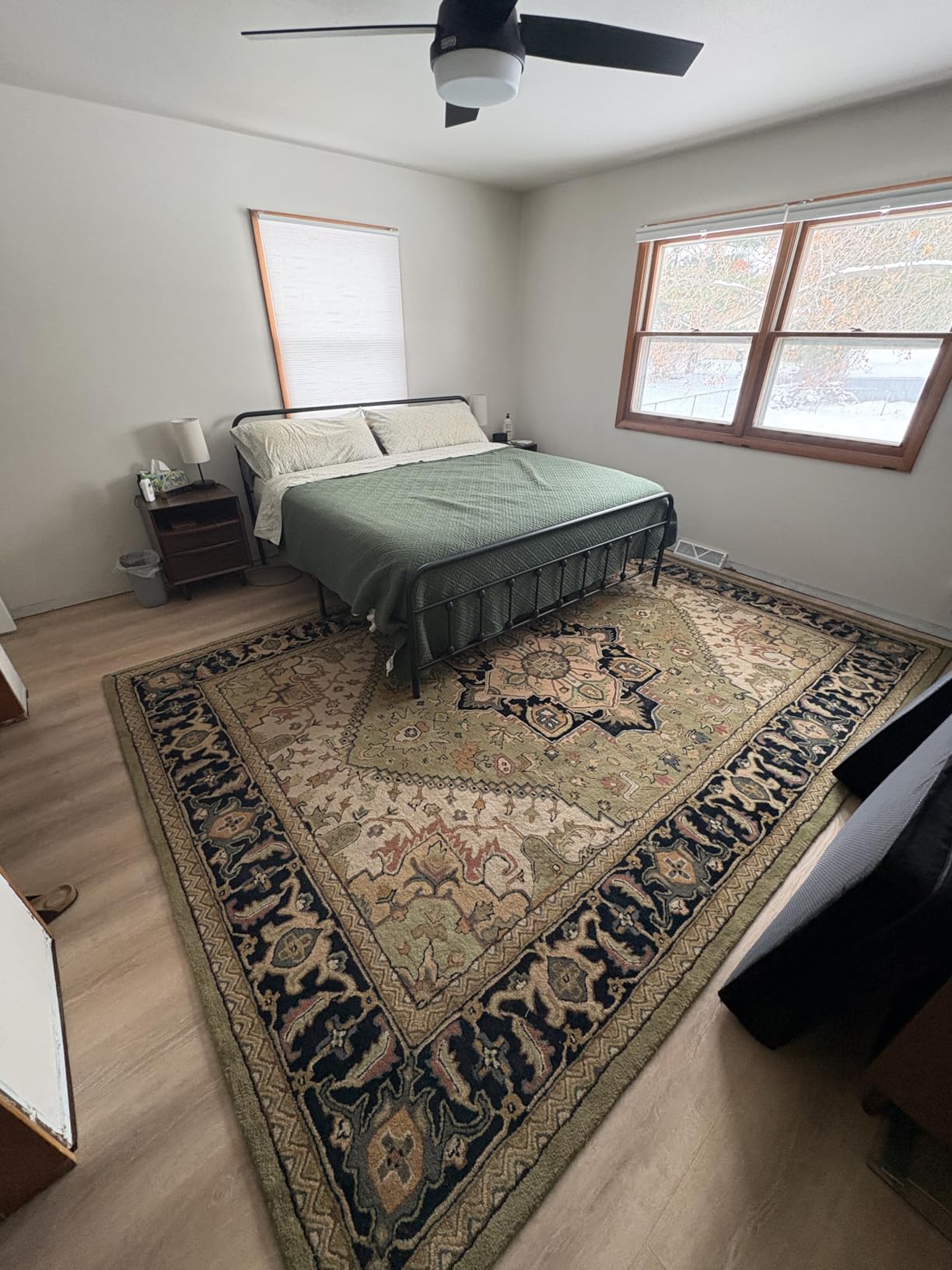 SAFAVIEH Area Rug 5x8 - Heritage Collection - Red, Handmade Wool, Traditional Oriental Medallion Design (HG625A) customer photo 2