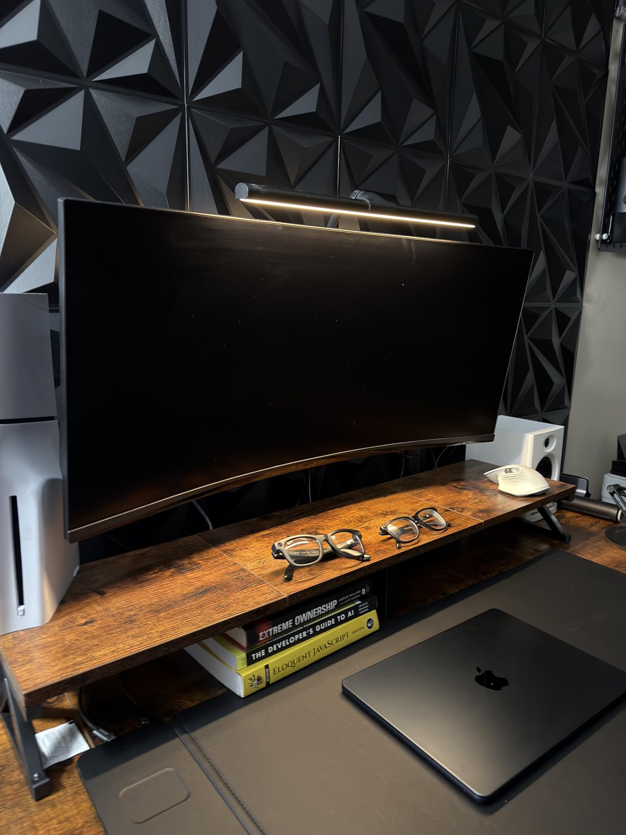 VIVO Single 13 to 38 inch Ultrawide Monitor Arm Desk Mount, Regular Screens up to 32 inches, 22 lbs capacity, Fully Adjustable Stand with C-Clamp and Grommet Base, Black, STAND-V001 customer photo 2