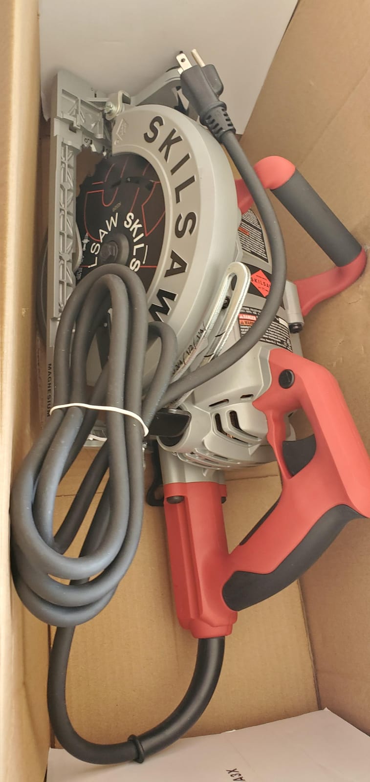SKILSAW SPT77WML-01 15-Amp 7-1/4-Inch Lightweight Worm Drive Circular Saw customer photo 1