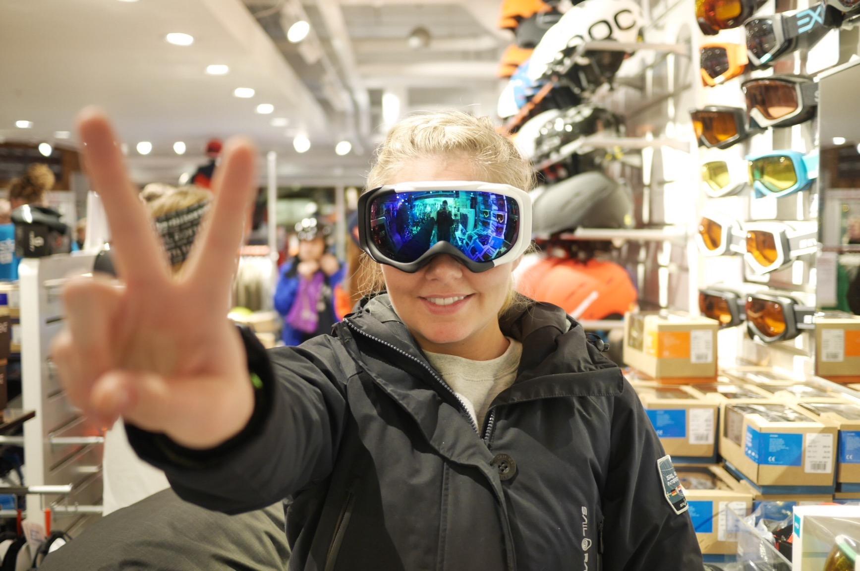 Panasonic LUMIX G II Lens, 20mm, F1.7 ASPH, Mirrorless Micro Four Thirds, H-H020AK (USA Black) customer photo 2