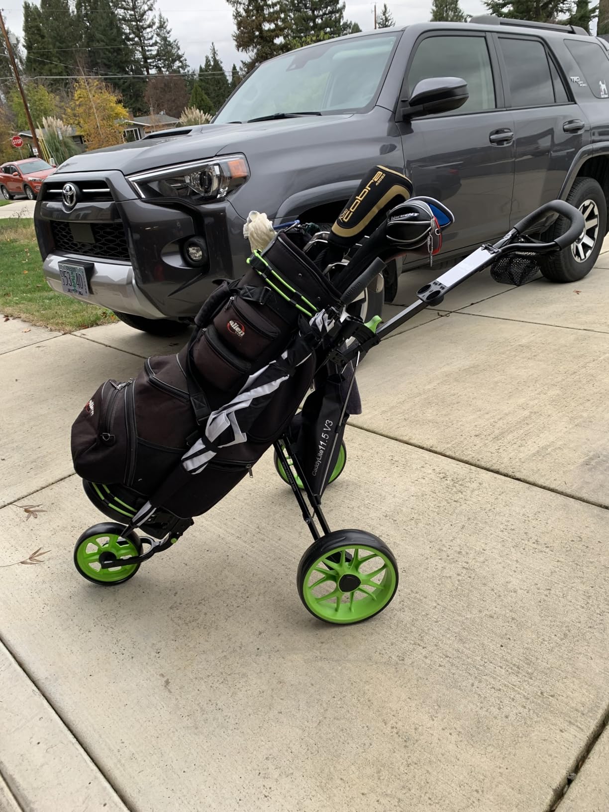 Caddytek CaddyLite 11.5 V3 Golf Push Cart - Lightweight Aluminum 3-Wheel Foldable Golf Bag Cart with Quad-Fold Frame, EVA Wheels, Adjustable Handle, Foot Brake, Mesh Net, Umbrella & Drink Holder customer photo 2