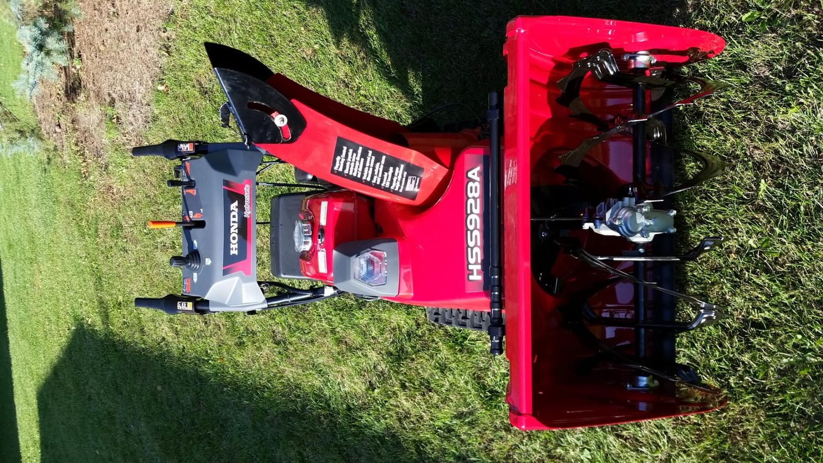 Honda HSS928 28-Inch Two Stage Snow Blower (HSS928AATD) customer photo 1