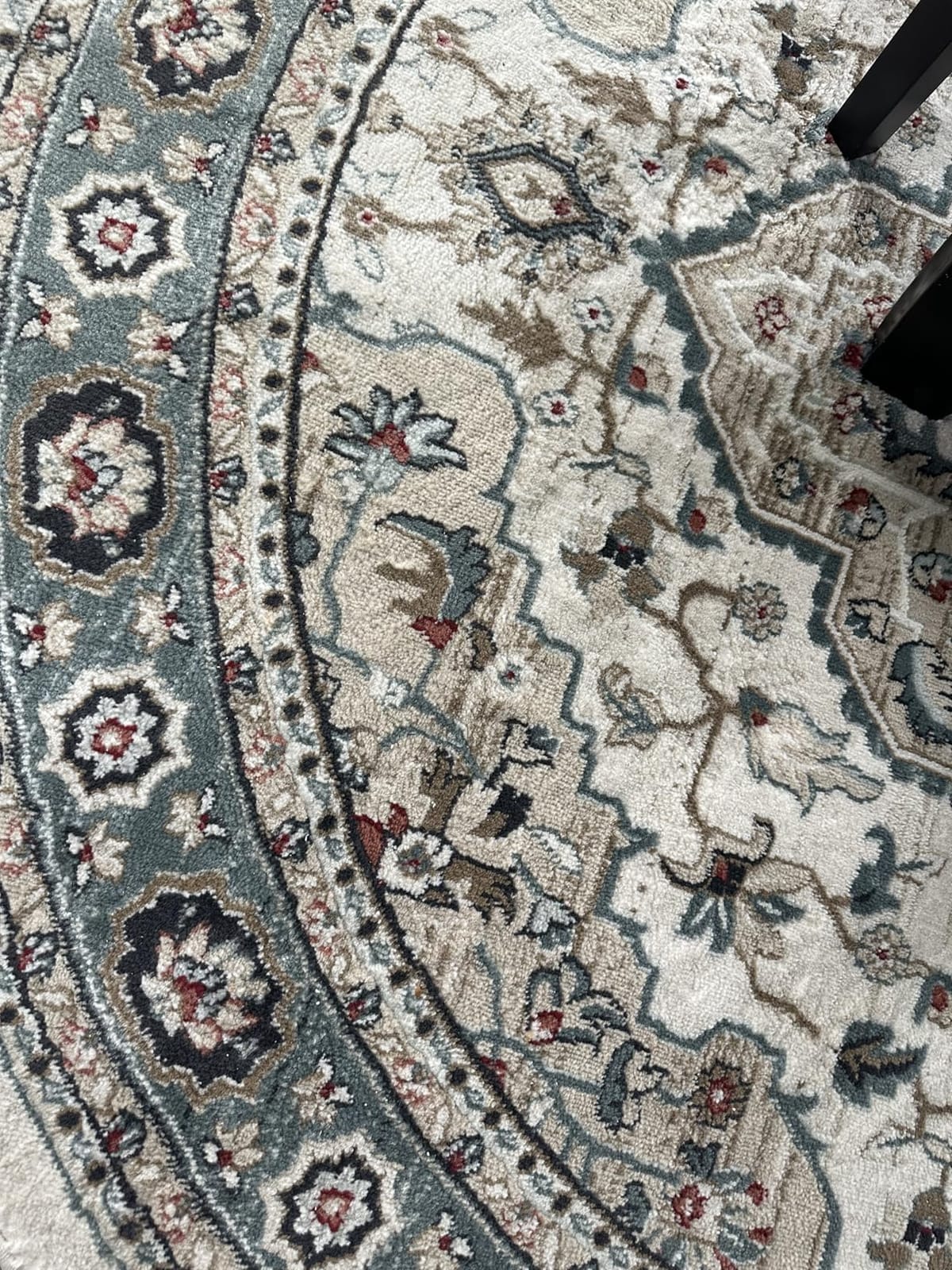 SAFAVIEH Lyndhurst Collection Area Rug - 8' x 10', Cream & Beige, Traditional Oriental Design, Non-Shedding & Easy Care, Ideal for High Traffic Areas in Living Room, Bedroom (LNH338B) customer photo 1