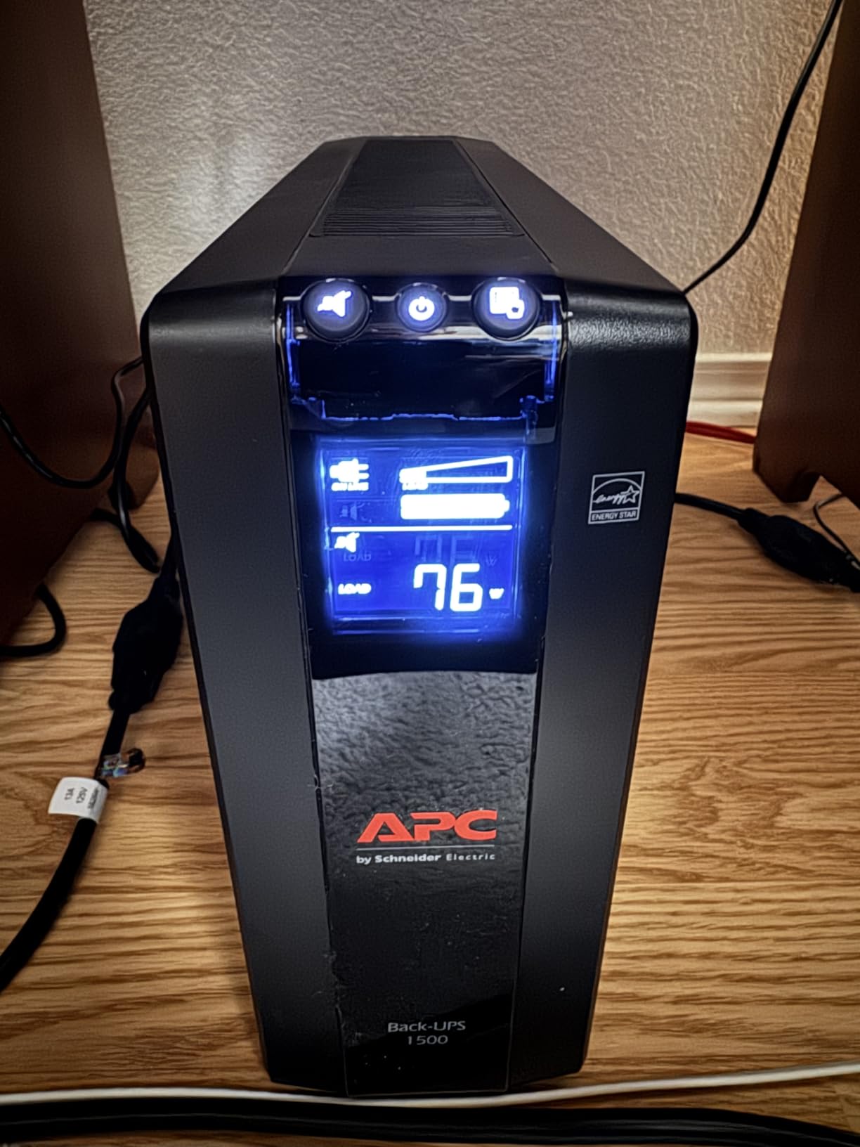 APC UPS 1500VA/900W Battery Backup for PCs, Office Electronics, BX1500M | Back-UPS Pro UPS for home offices. 10 outlets, LCD, AVR, surge protection, 68-min runtime (@100W) for PCs & workstations customer photo 1