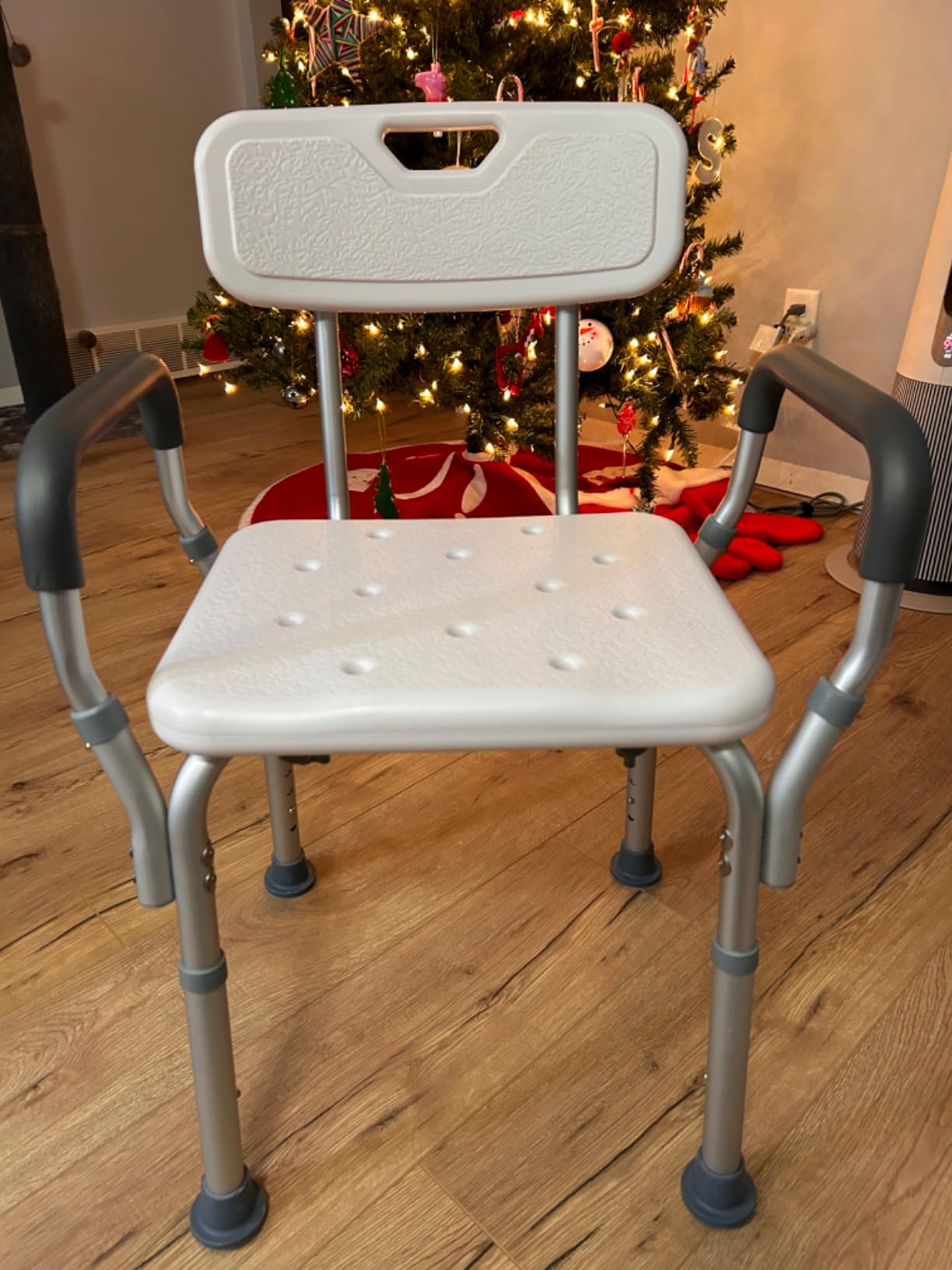Vaunn Medical Deluxe Spa Shower Chair with Arms and Back, Bath Seat for Seniors, 450 lbs Max Weight, White with Light Gray Arms customer photo 1