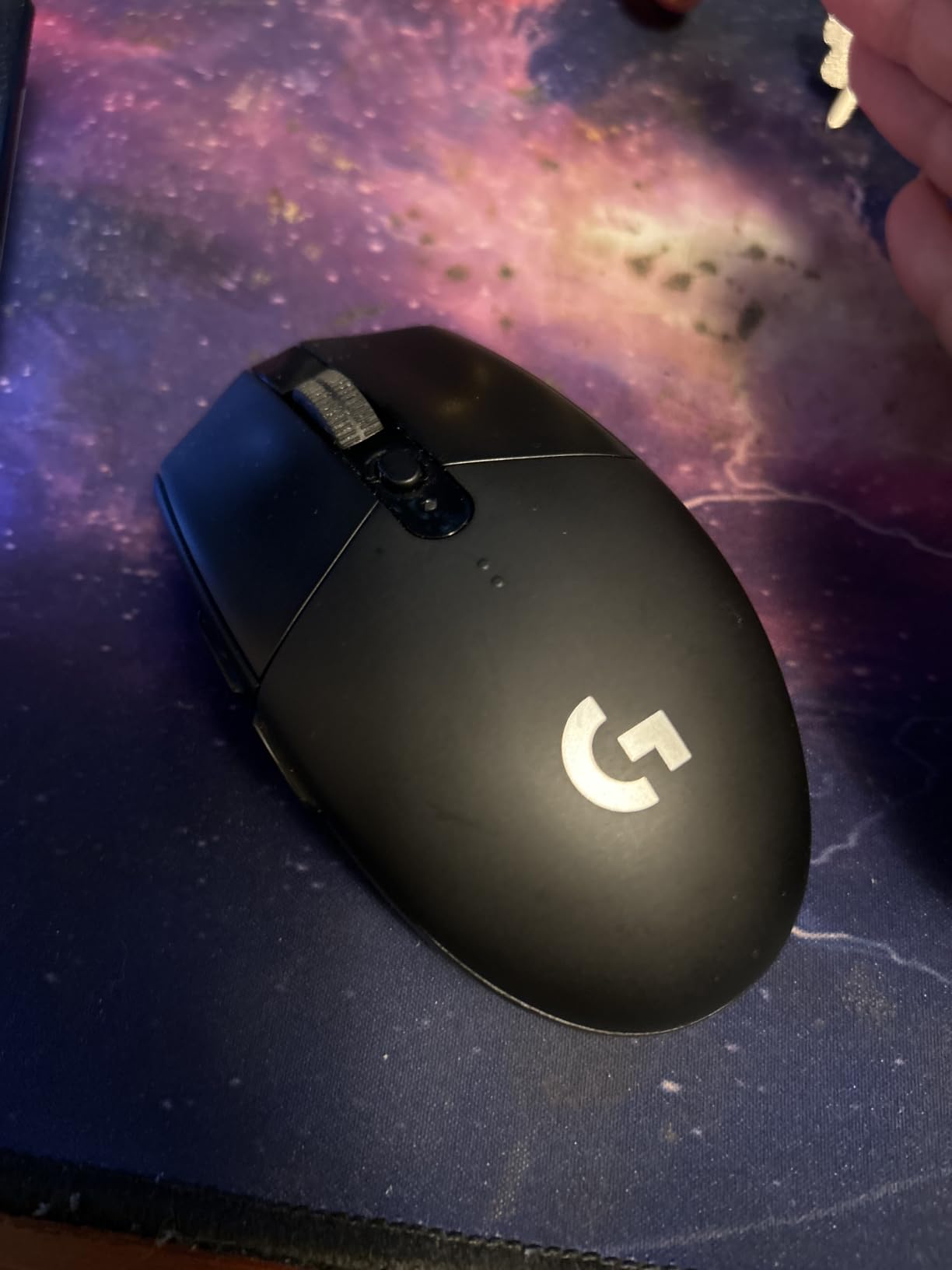 Logitech G305 Lightspeed Wireless Gaming Mouse - Black | HERO sensor, 12,000 DPI, Six programmable buttons, 250-hour battery, On-board memory customer photo 1