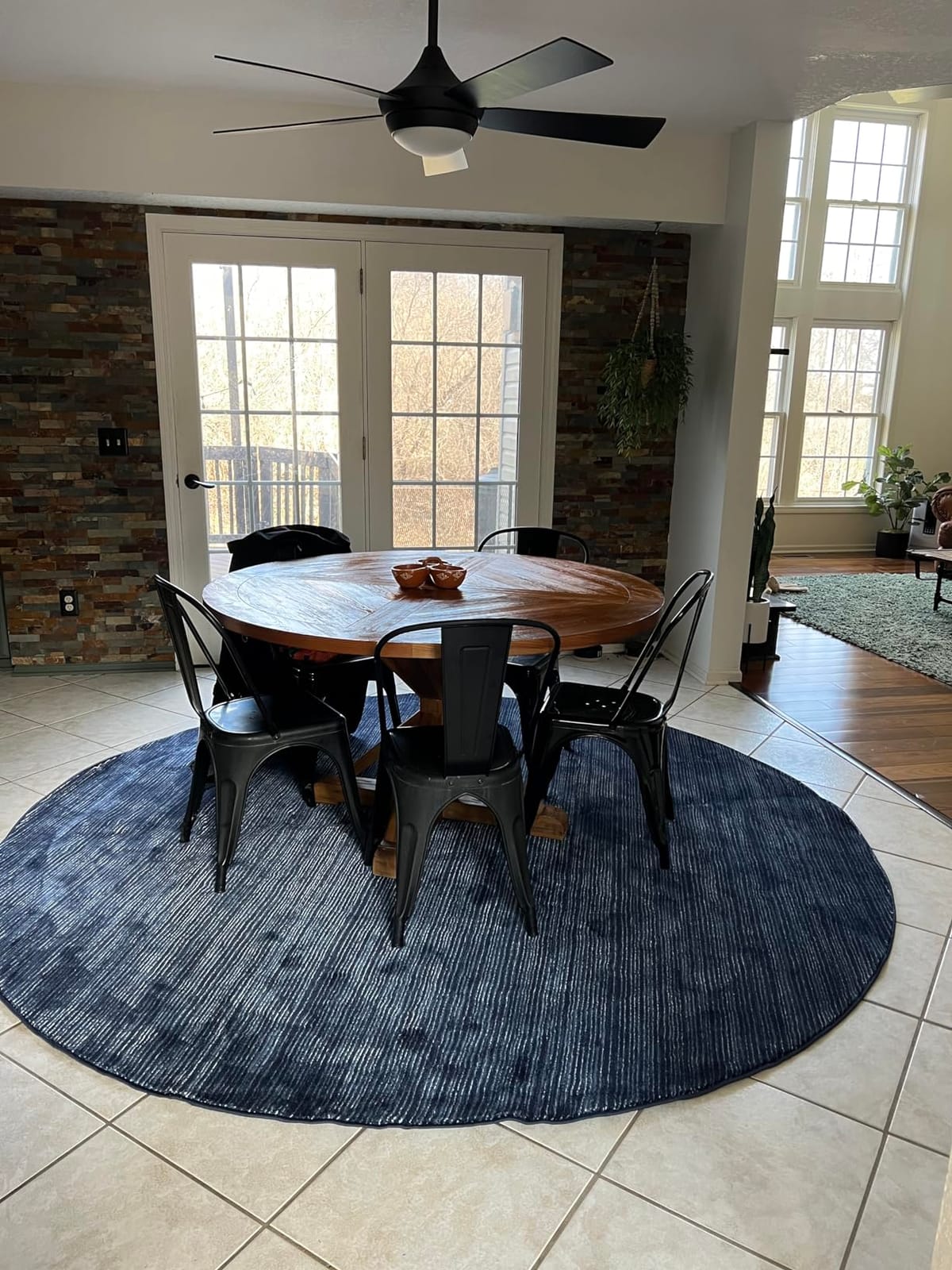 SAFAVIEH Area Rug 4x6 - Vision Collection - Navy, Modern Ombre Design, Non-Shedding & Easy to Clean, Ideal for Living Room, Bedroom, Dining Space (VSN606N) customer photo 1
