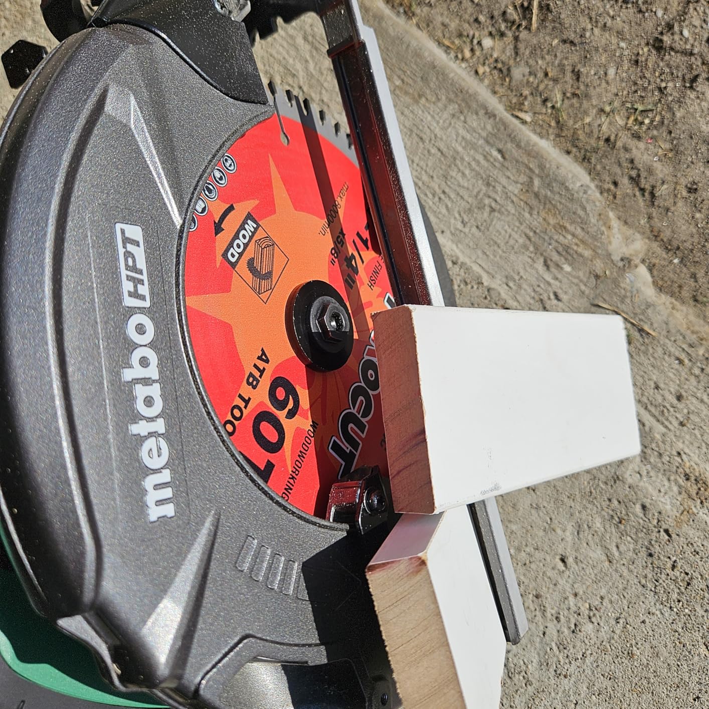 Metabo HPT 7-1/4-Inch Circular Saw Kit, 6,000 Rpm, 15-Amp Motor (C7SB3) customer photo 1