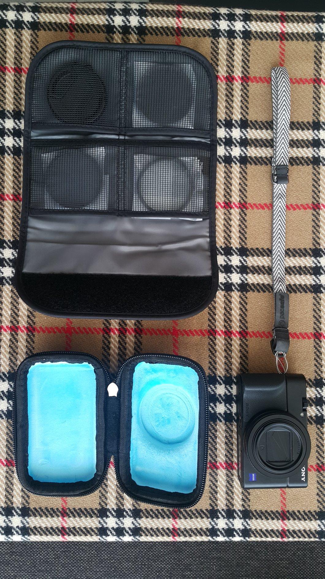 Aproca Case Compatible with Sony RX100 VII / RX100 VA / RX100 VI / RX100 V / RX100 IV / RX100 III Premium Compact Camera, Portable Storage Bag customer photo 2