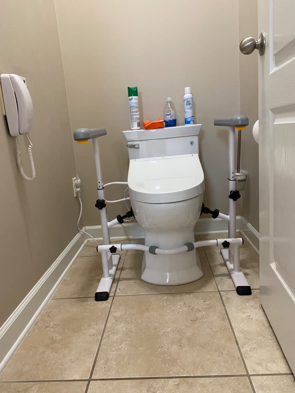 KMINA Toilet Safety Rails for Seniors, Adjustable Frame with Grab Bars customer photo 1