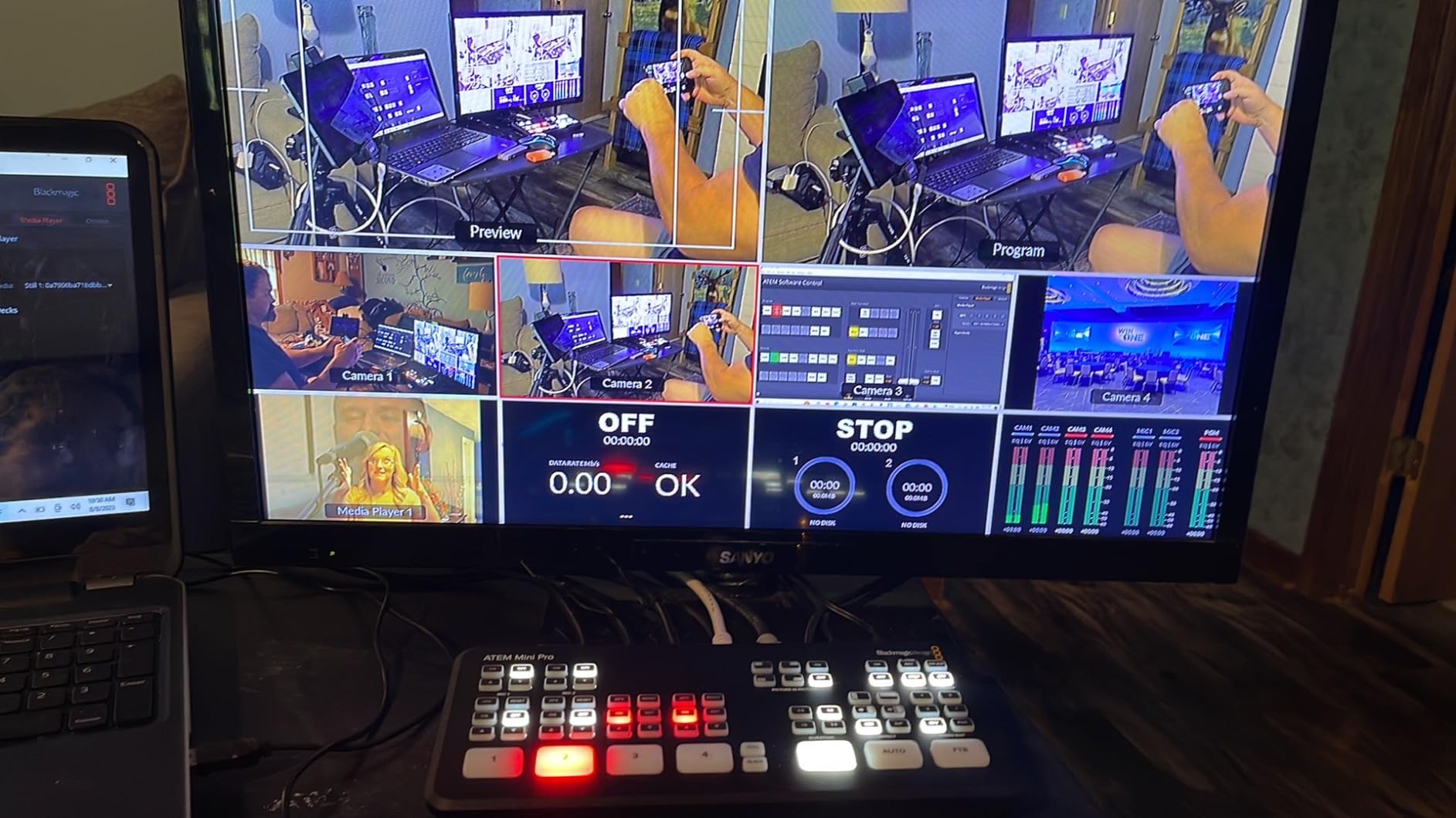 Blackmagic Design ATEM Mini Pro HDMI Live Stream Switcher (SWATEMMINIBPR) customer photo 1