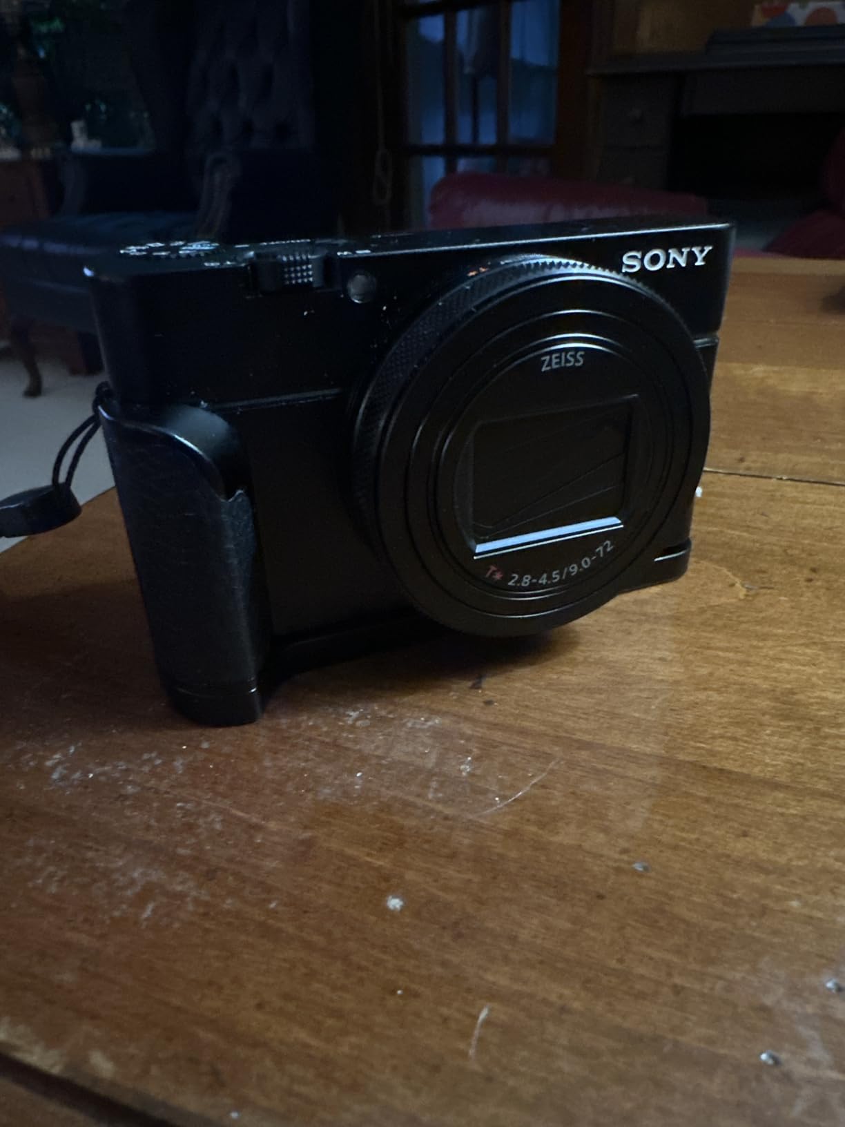 Haoge HG-RX107 Skidproof Camera Bracket Holder Hand Grip for Sony Cyber-Shot DSC RX100 VII / M7 Camera customer photo 1
