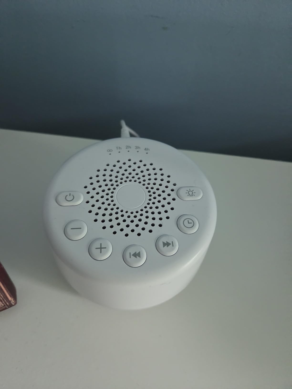Sound Machine Easysleep White Noise Machine with 25 Soothing Sounds and Night Lights with Memory Function 32 Levels of Volume and 5 Sleep Timer Powered by AC or USB for Sleeping Relaxation (White) customer photo 2