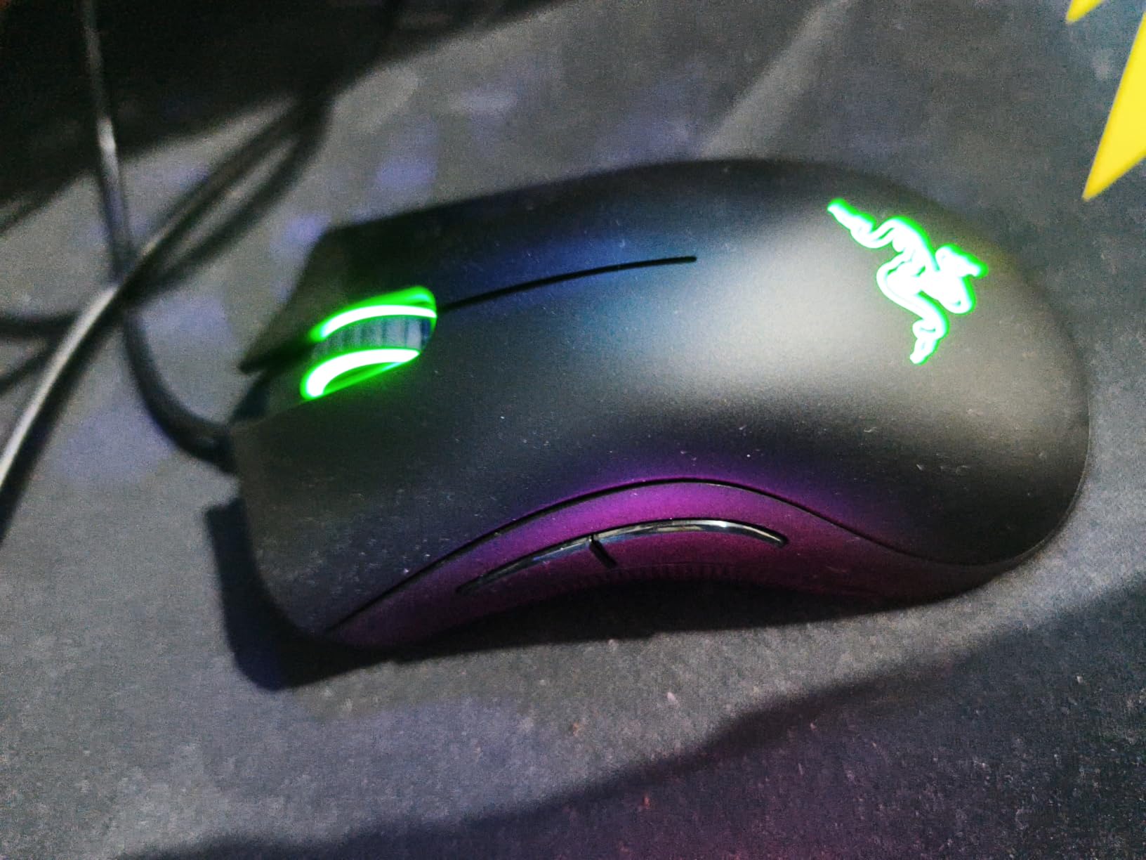 Razer DeathAdder Essential Ergonomic Wired Gaming Mouse, Black | 6400 DPI Optical Sensor, 5 Programmable Buttons, Rubber Side Grips, Mechanical Mouse Switches customer photo 2