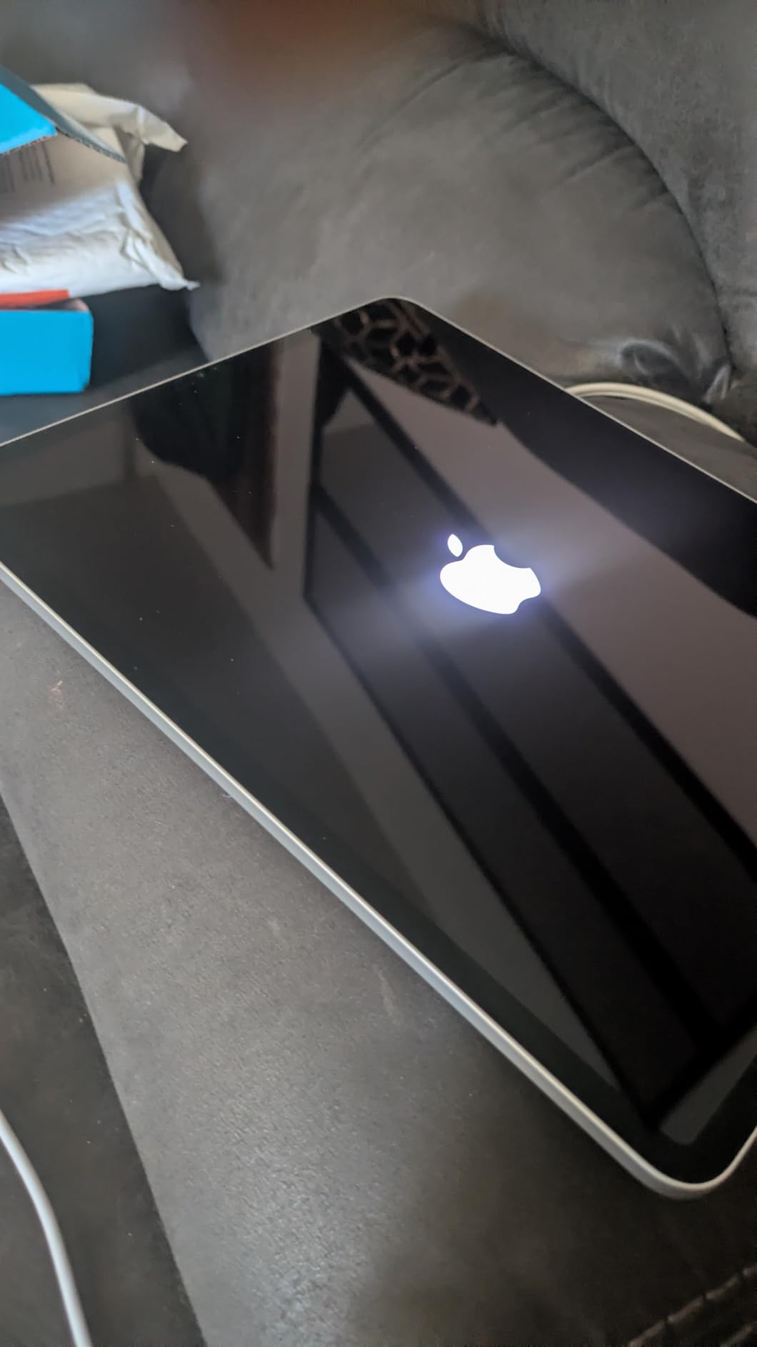 Apple iPad Pro (5th Generation, 12.9-inch, 2021), 256GB, Wi-Fi, Silver (Renewed) customer photo 1