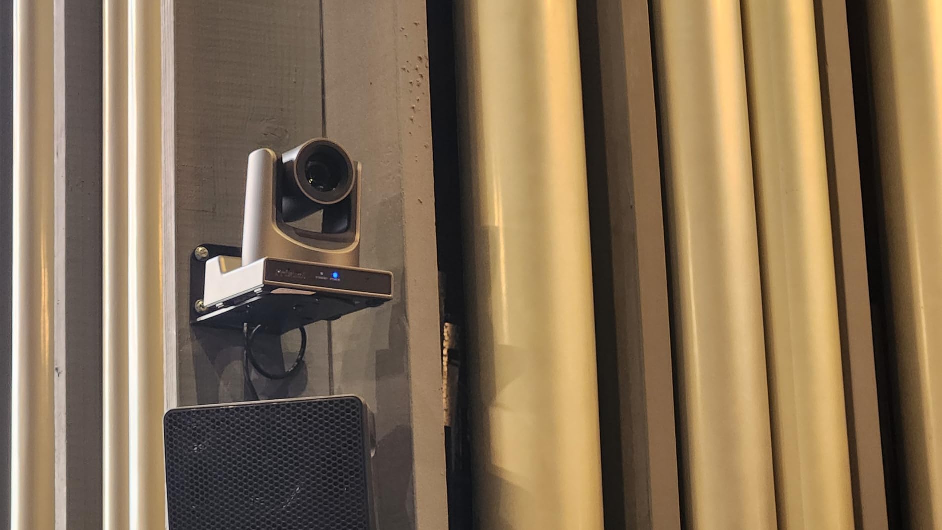 NDI PTZ Camera Gen 5 AI Auto Tracking, 30X Optical Zoom | 3G-SDI USB LAN PoE HDMI PTZ Camera for Church Broadcast Education Events (Official NDI 6 & NDI HX3 Certified) TEM-30N PRO customer photo 2