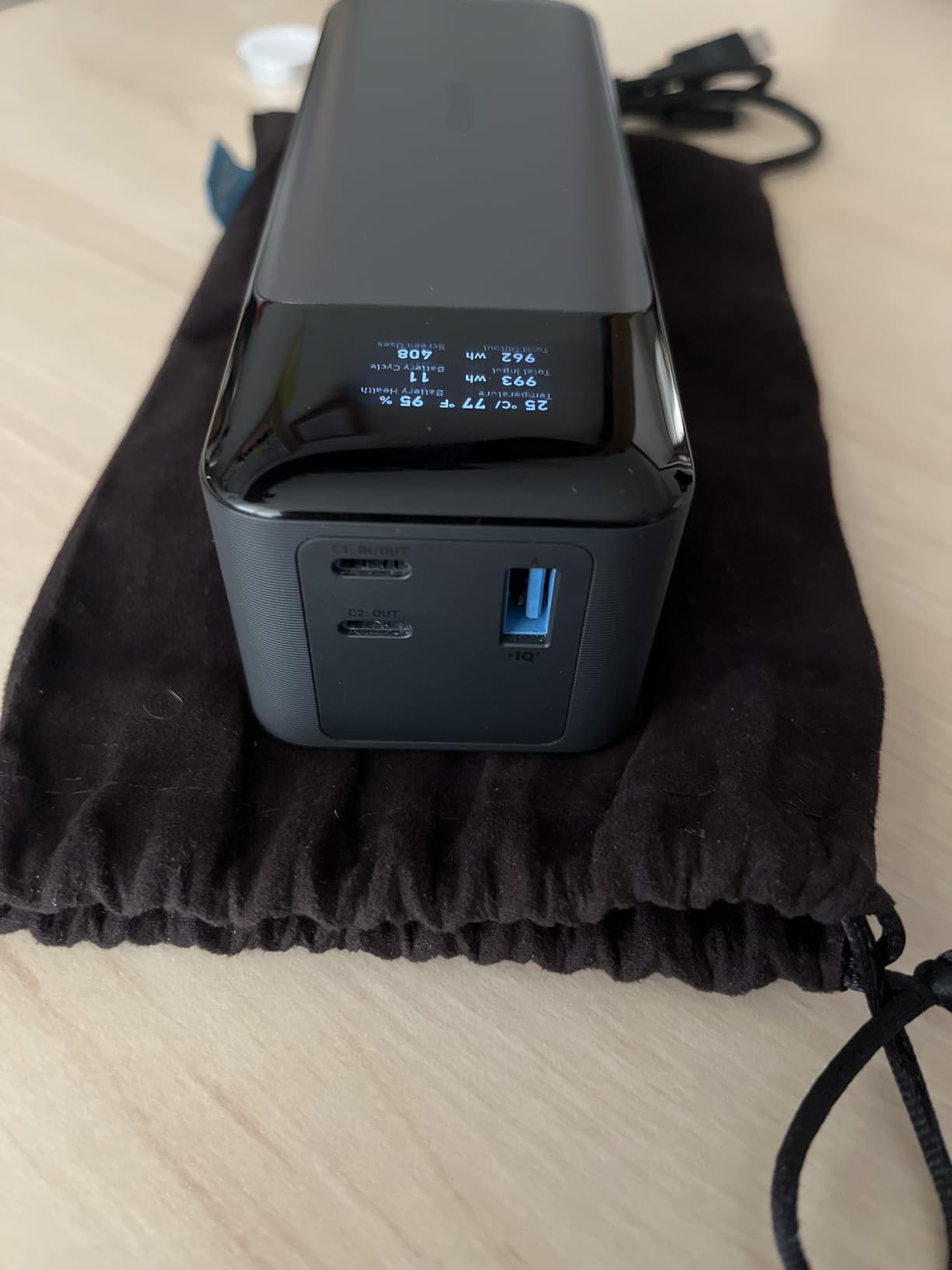 Anker 737 Power Bank, 140W 24,000mAh 3-Port Laptop Charger, Smart Display | Fast Multi-Device Charging, for iPhone 16 / 15 / 14 Series, Vision Pro, Samsung, MacBook, and More customer photo 1