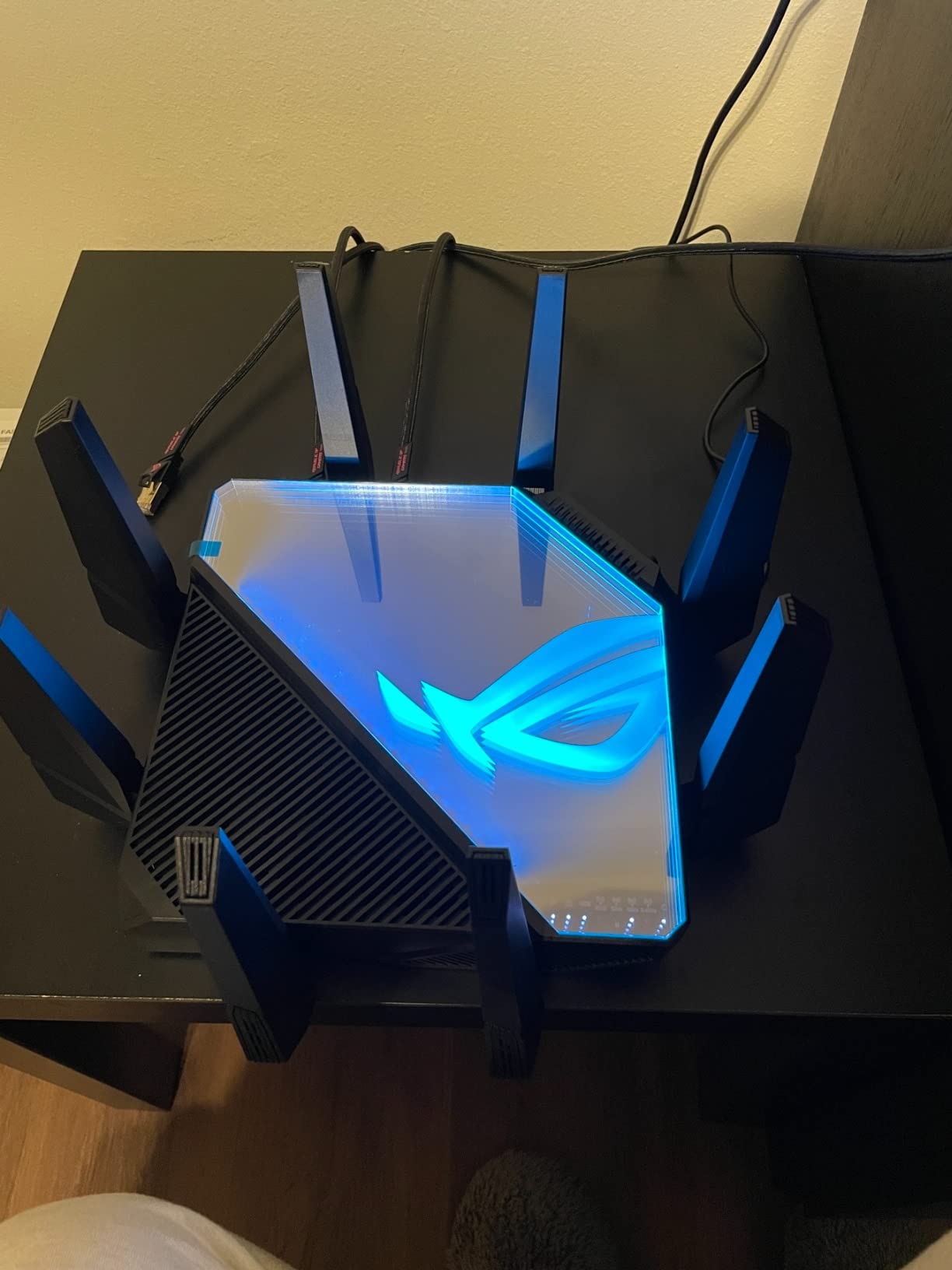 ASUS ROG Rapture GT-AXE16000 WiFi 6E Gaming Router - Quad-Band, 6 GHz Ready, Dual 10G Ports, 2.5G WAN Port, AiMesh Support, Triple-Level Game Acceleration customer photo 1