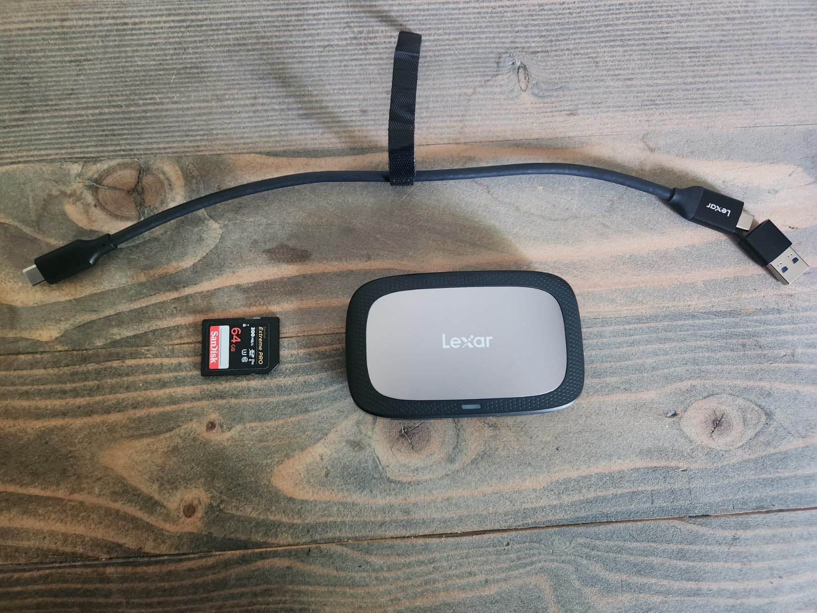 Lexar Professional CFexpress Type A / SD USB 3.2 Gen 2 Reader (LRW530U-RNBNG) customer photo 1