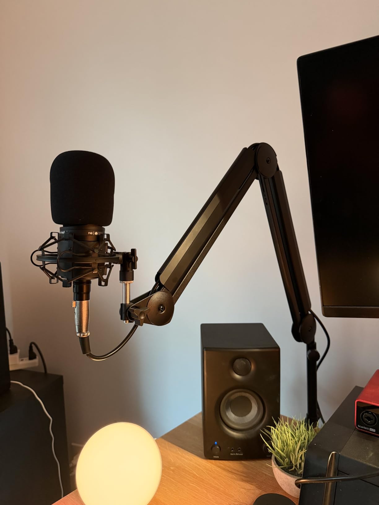 InnoGear Mic Arm Microphone Boom Arm Cable Management for Blue Yeti, Black | Desk Mount, Horizontal Reach 32.3