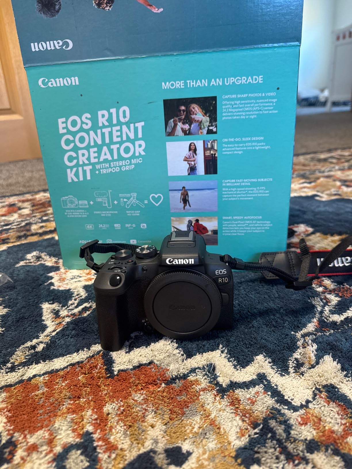 Canon EOS R10 Content Creator Kit, Mirrorless Vlogging Camera with RF-S18-45mm F4.5-6.3 is STM Lens, Tripod and Stereo Microphone, 24.2 Megapixel CMOS (APS-C) Sensor, 4K Video customer photo 1