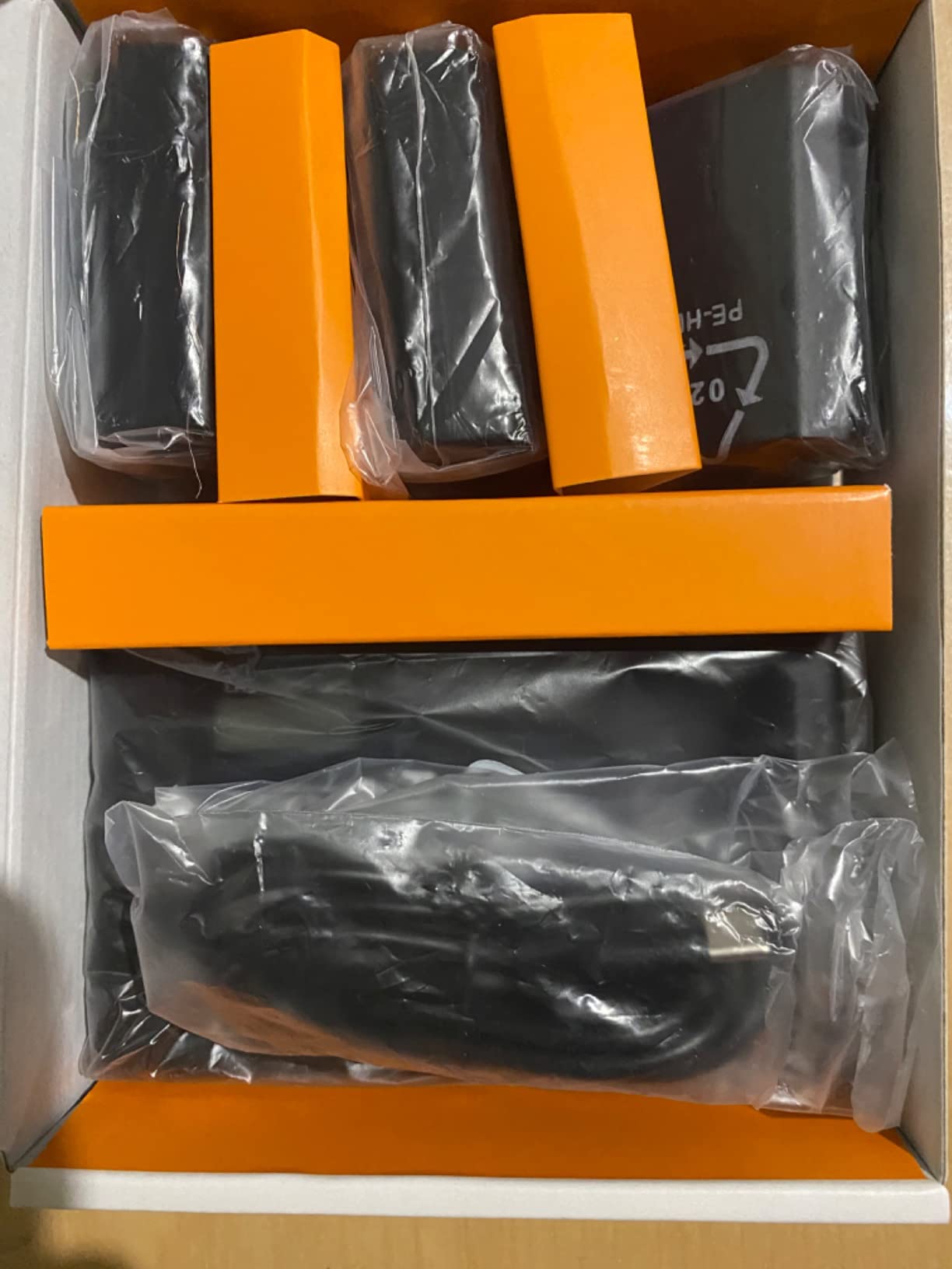 NEEWER NP-FZ100 Replacement Battery and Charger Set, 3 Pack 2280mAh NP-FZ100 Battery and Triple Slot USB Charger Compatible with Sony A1, A9, A9 II, A7R IV, A7S III, A7 III, A7 IV, A6600, A7C customer photo 2