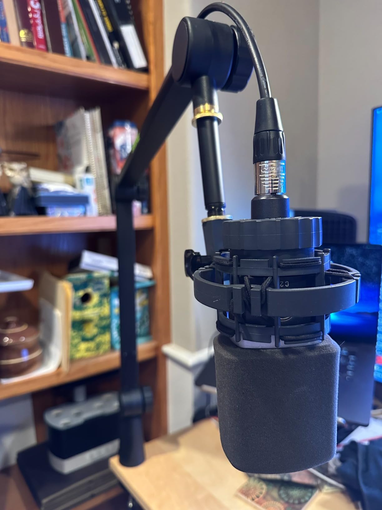 Shure by Gator Deluxe Broadcast Desktop Podcasting Mic Boom Arm with Cable Management Channel; (SH-BROADCAST1) customer photo 2