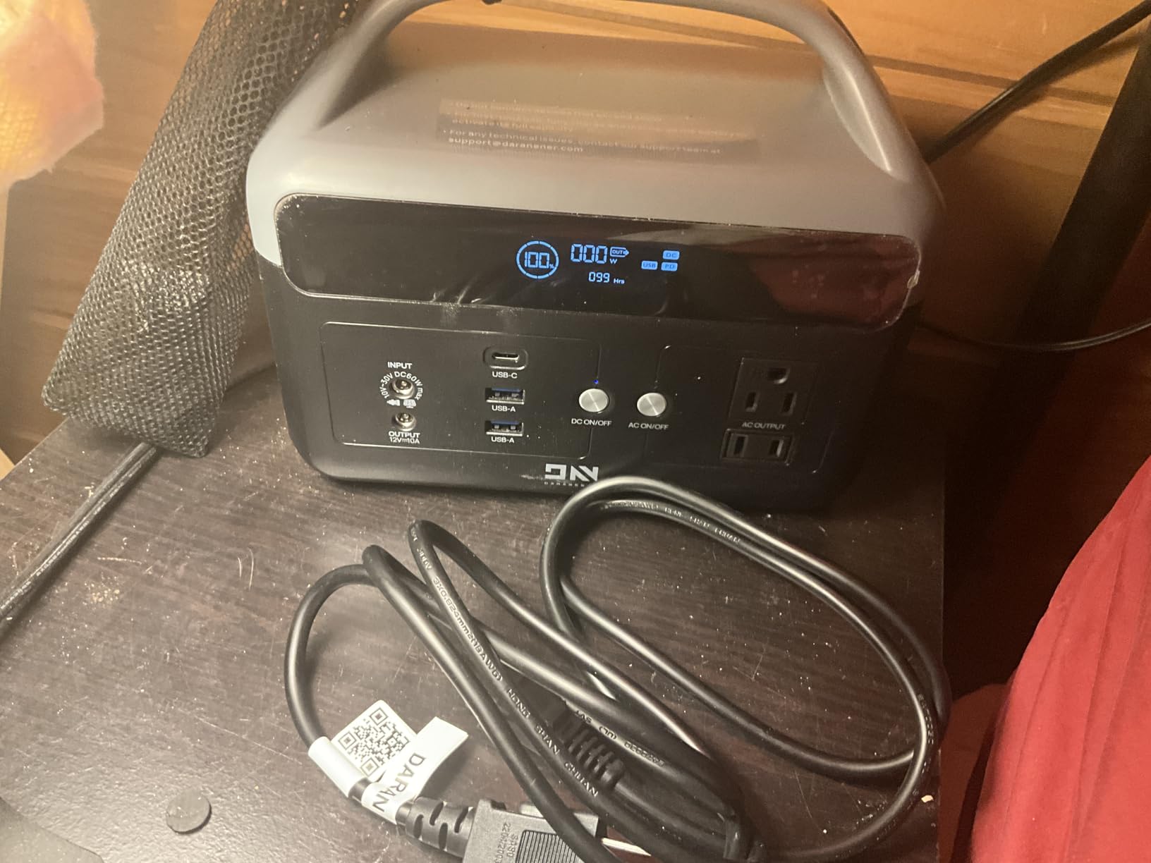 DaranEner Portable Power Station, 192Wh LiFePO4 Battery Backup Solar Generator with 2 300W AC Outlets, USB-C PD 60W Fast Charge customer photo 2