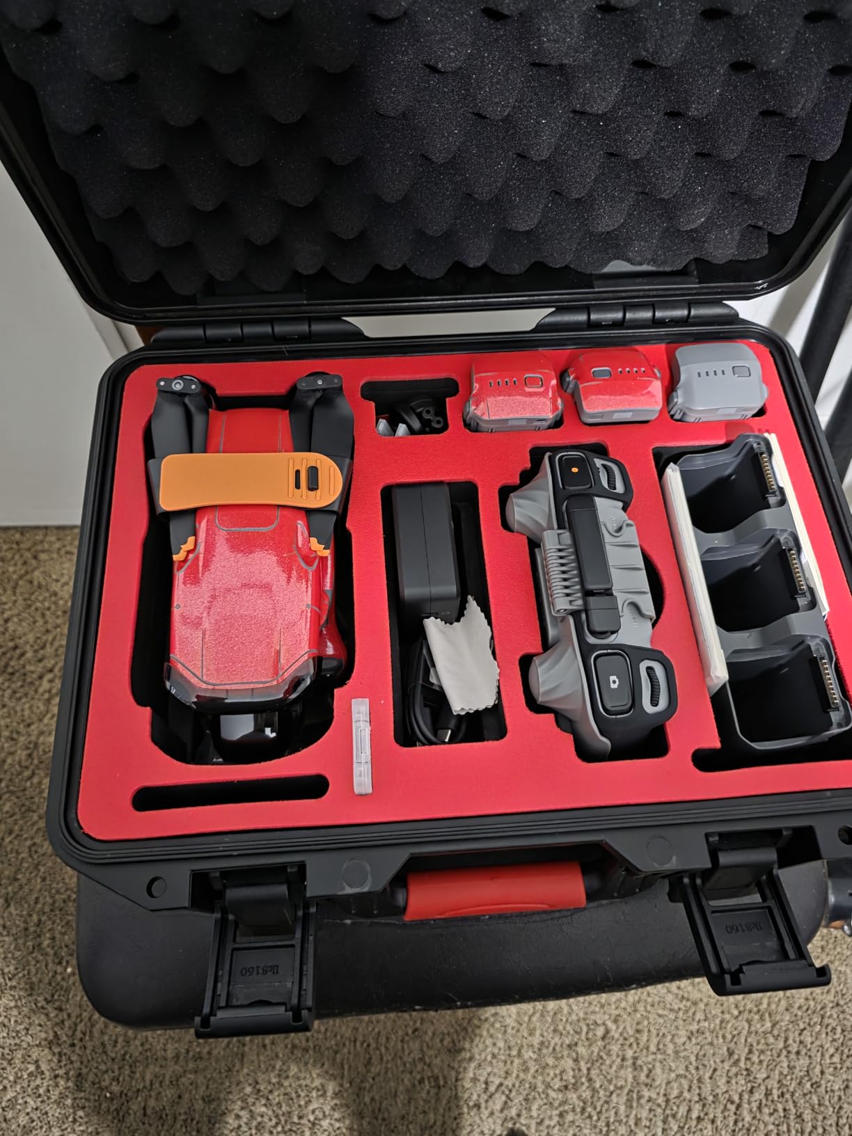 DJI Air 3 (RC-N2), Dual Wide-Angle and Medium Tele Cameras, 48MP Photos, 4K/60fps HDR, 46-Min Flight Time, Omnidirectional Obstacle Sensing customer photo 2