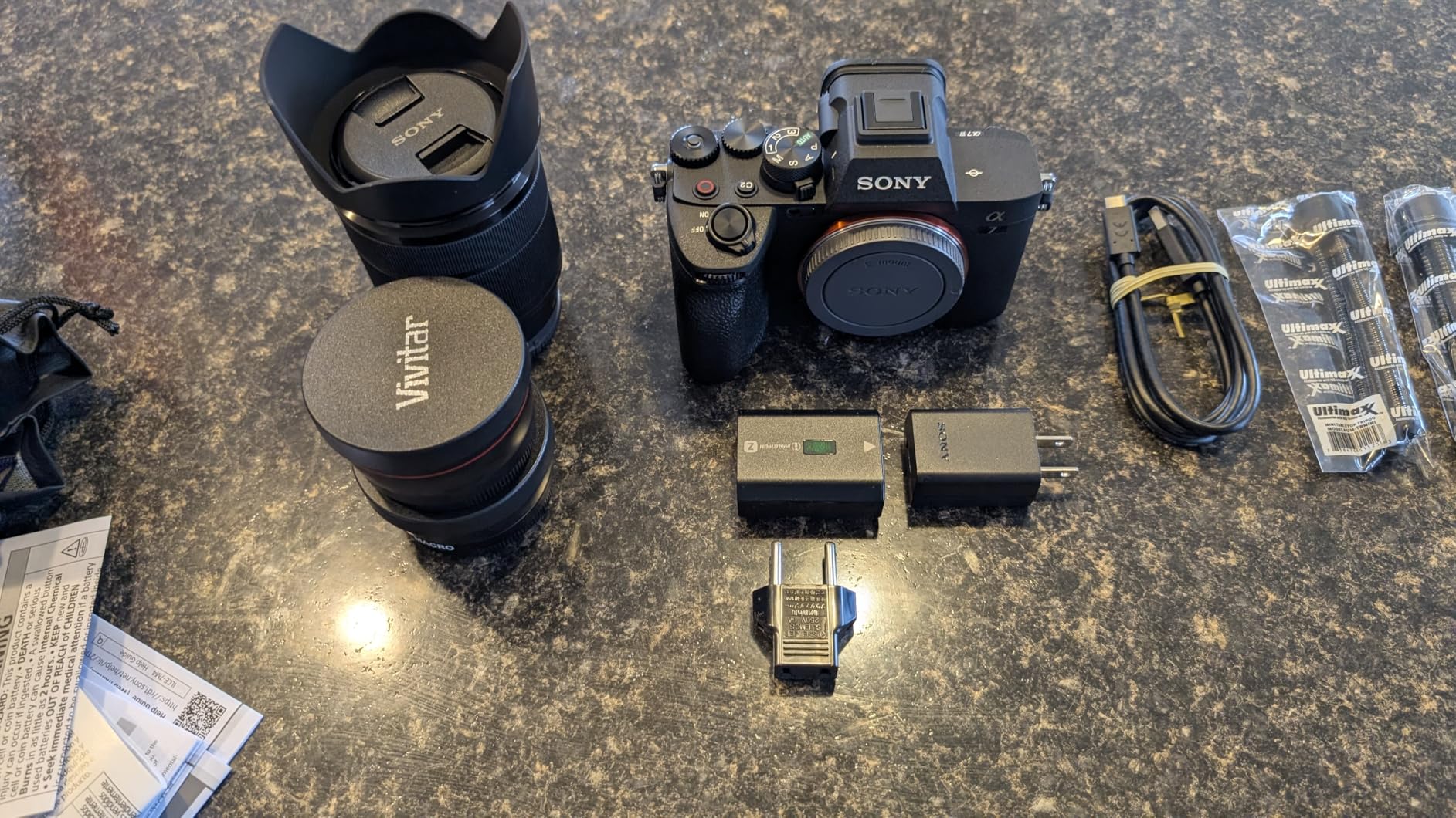 Sony Alpha a7 IV Mirrorless Camera with 28-70mm Lens & Filter Kit Bundle customer photo 2