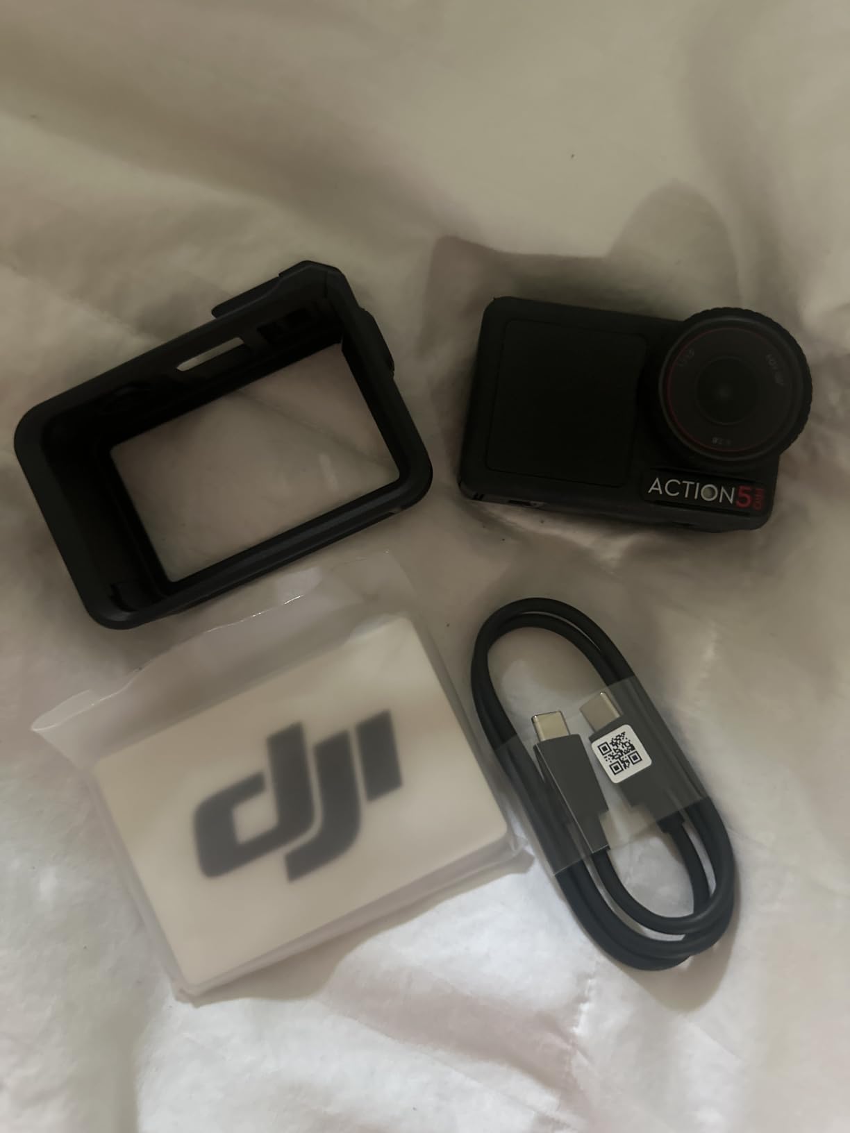 Osmo Action 5 Pro Standard Combo, Waterproof Action Camera | 1/1.3