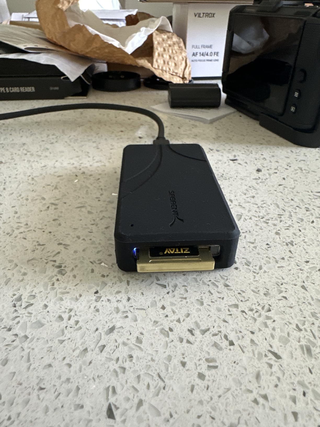SABRENT USB4 CFexpress Type B Card Reader - 40Gbps Transfer Speed, Aluminum Alloy Body (CR-U4XB) customer photo 1