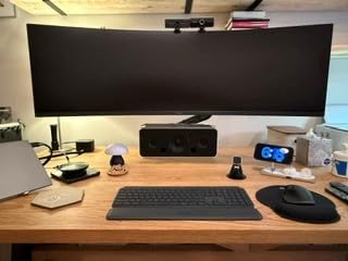 HUANUO TitanLift Heavy Duty Monitor Arm for Screens up to 49 inches, Holds 44 lbs, Aluminum Ultrawide Screen Monitor Mount, Fully Adjustable Single Gaming Desk Mount with Dual C-Clamp customer photo 1